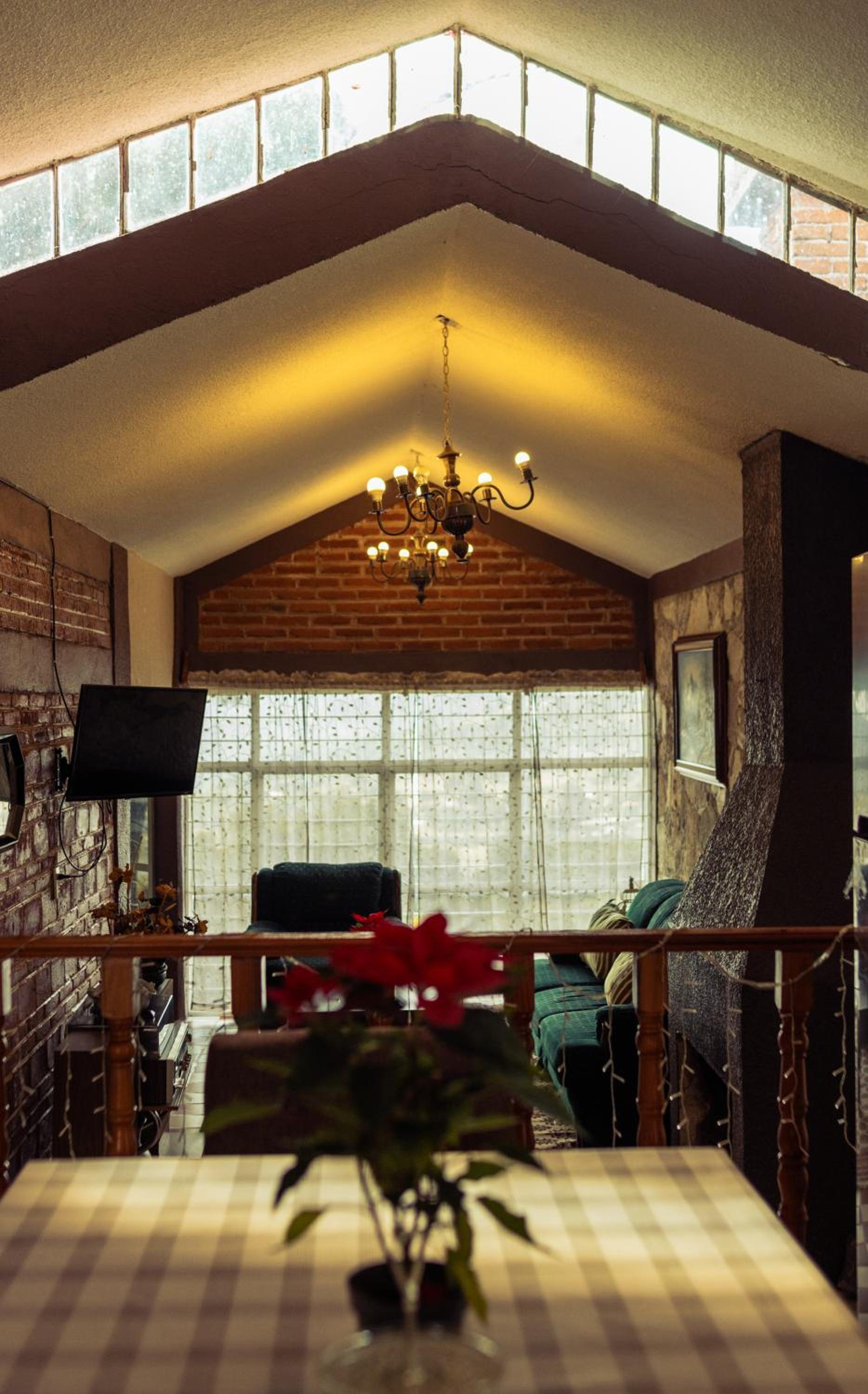 Three-Bedroom House - Photo 10
