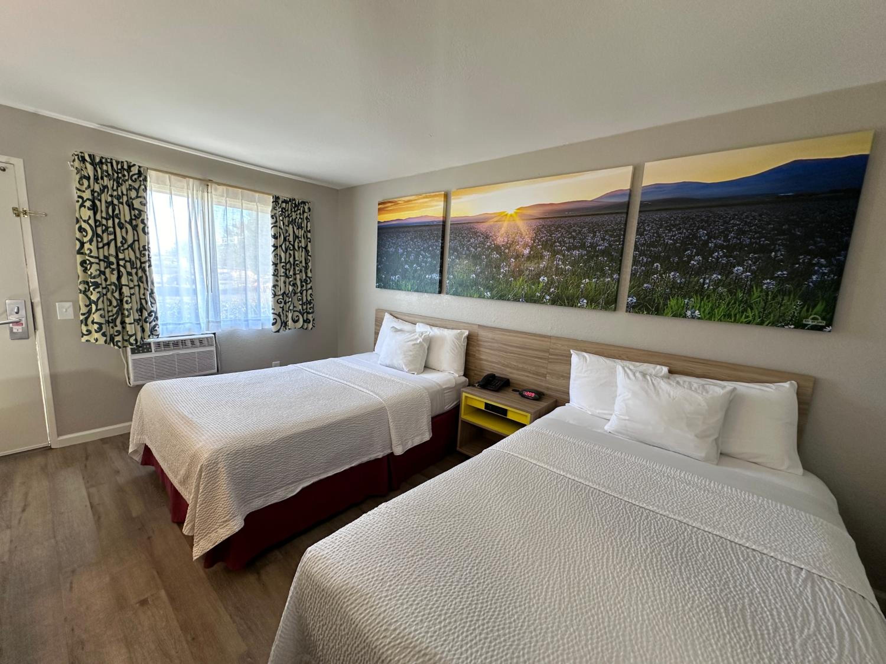 Double Room with Two Double Beds - Non-Smoking - Photo 6