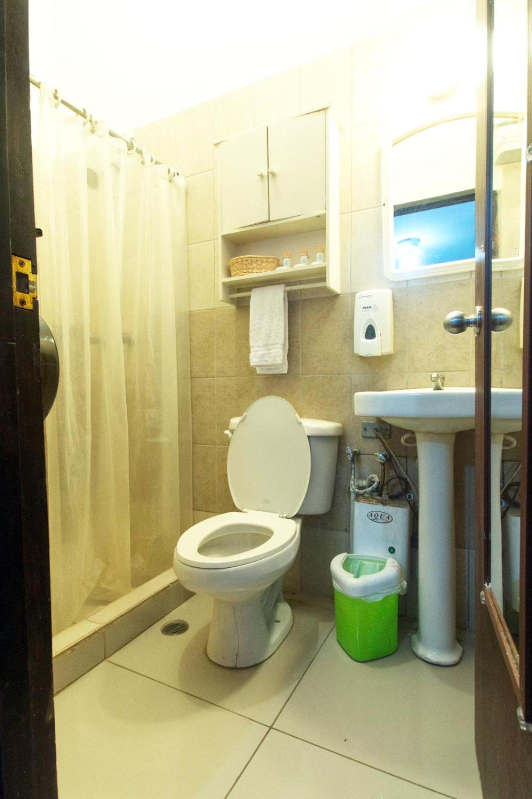 Double or Twin Room photo 2