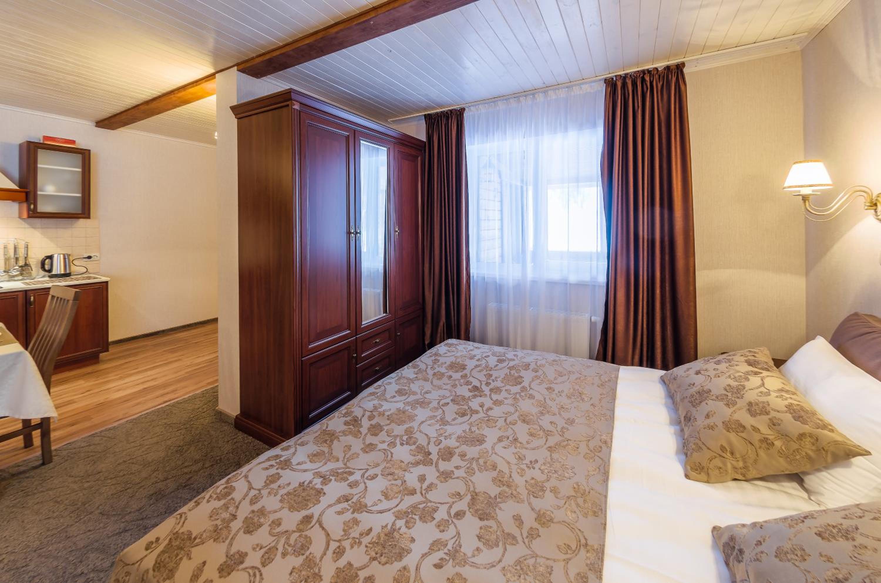 Deluxe Apartment
