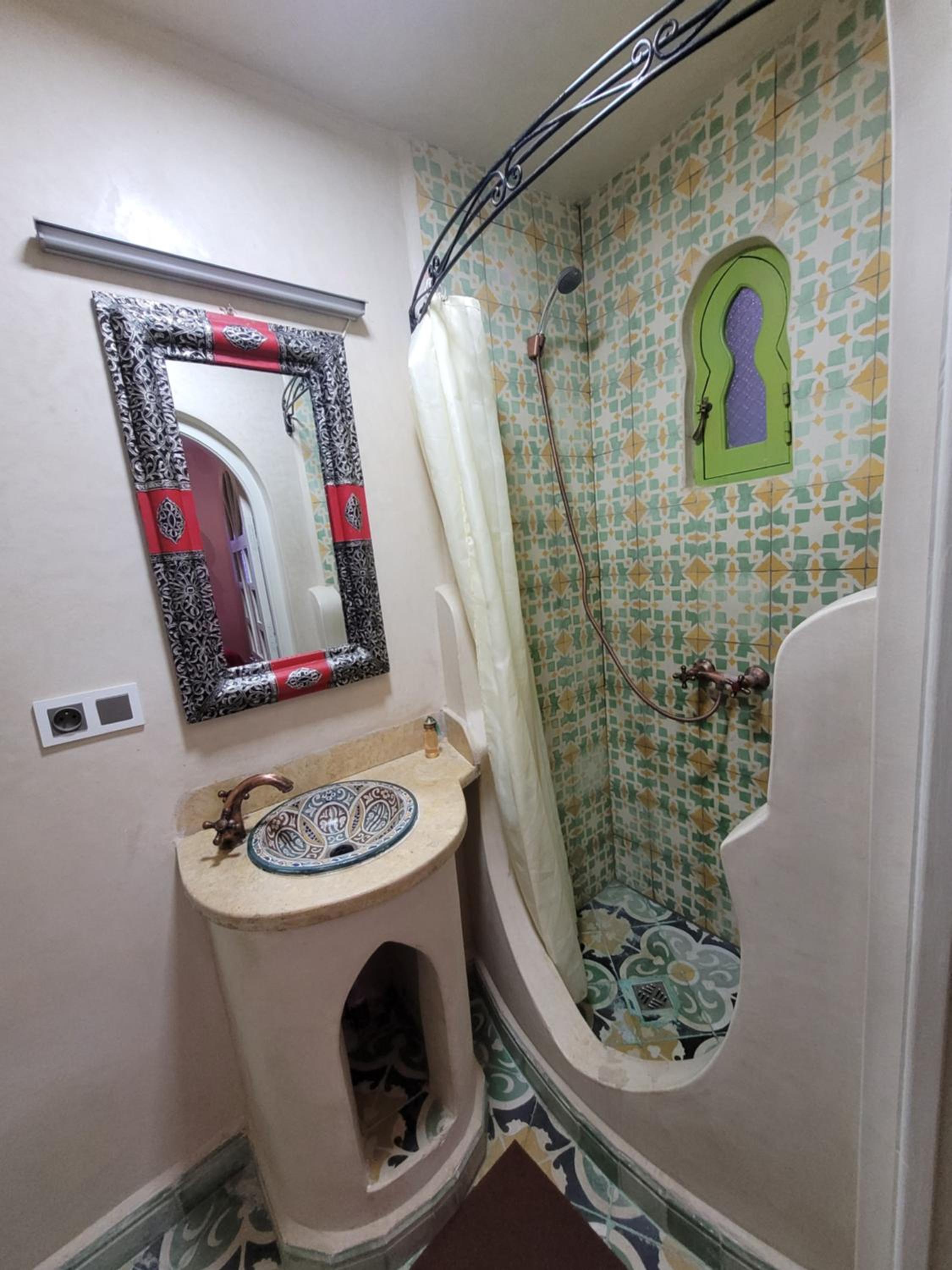 Double Room with Private Bathroom photo 2