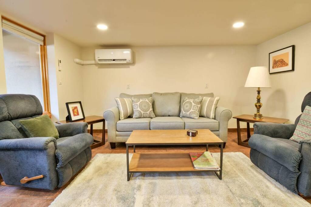 Two-Bedroom Apartment photo 2