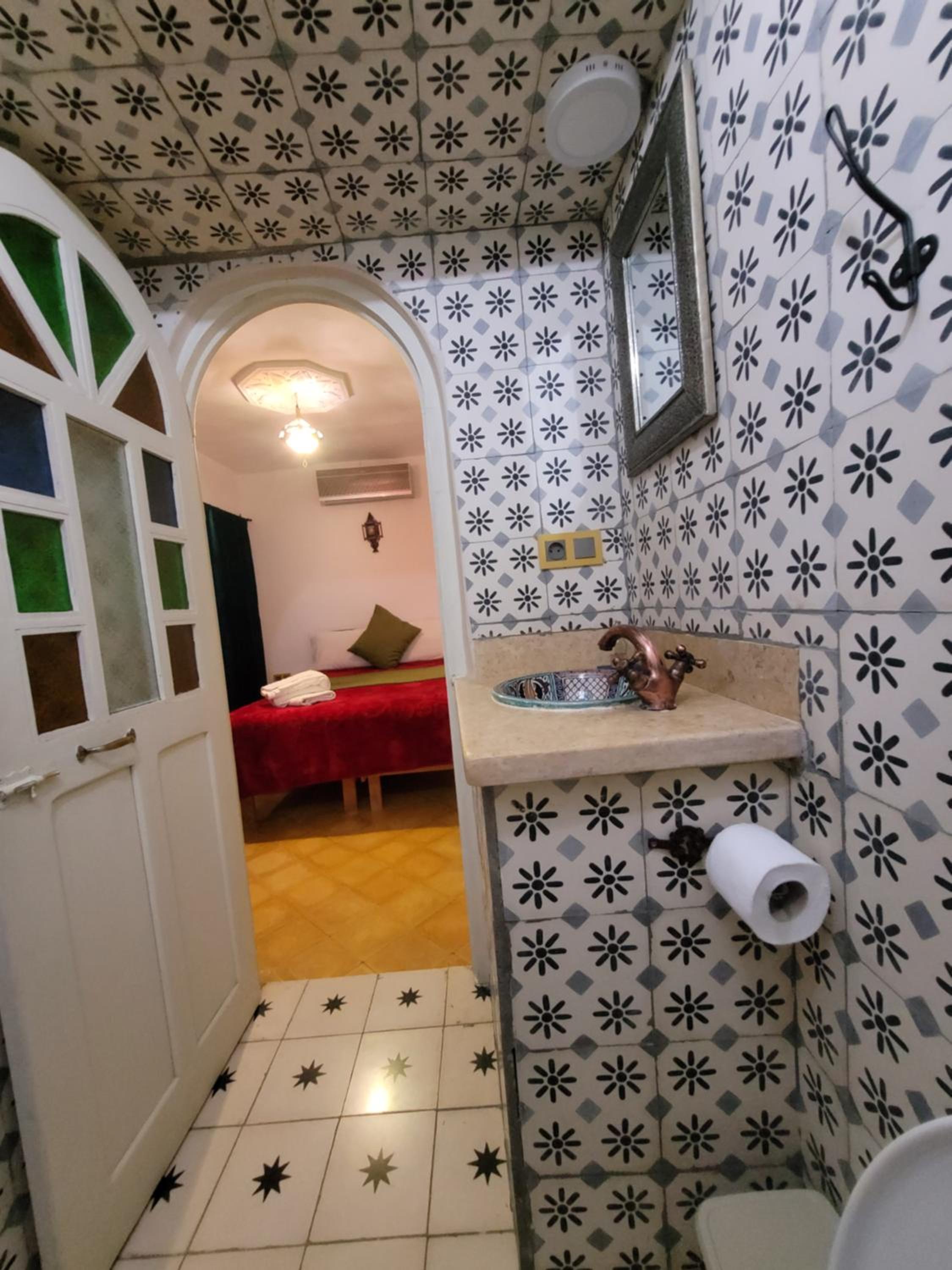Double Room with Private Bathroom photo 2