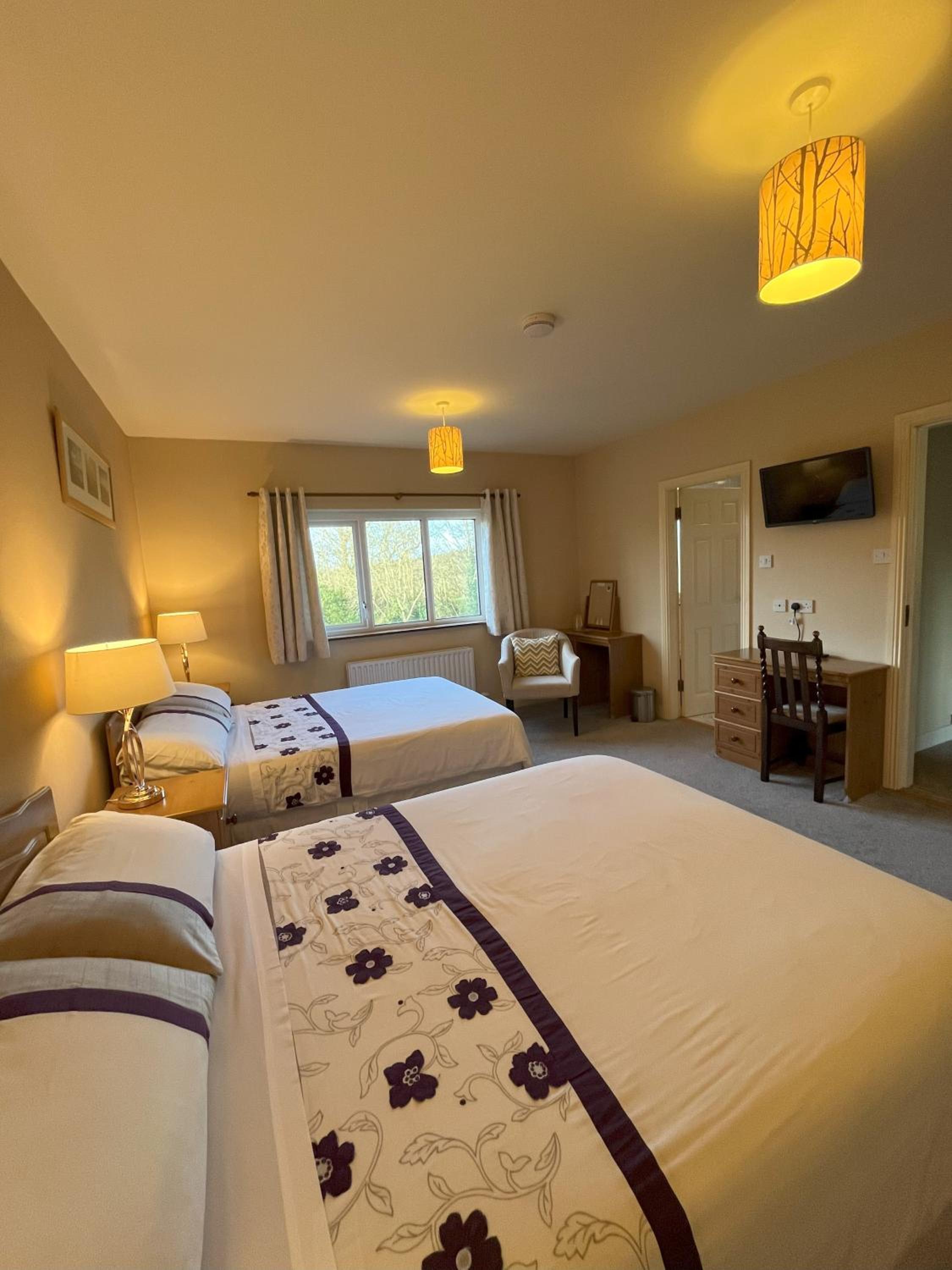 Family Room En-Suite photo 1