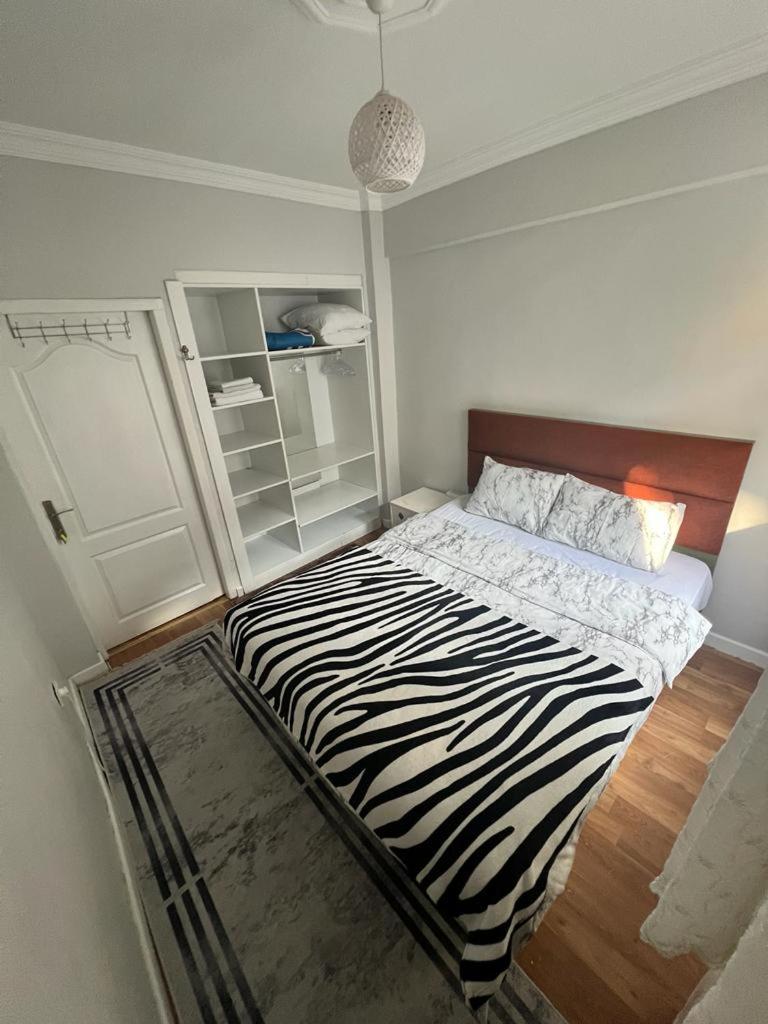 Standard Double Room With Shared Bathroom photo 1