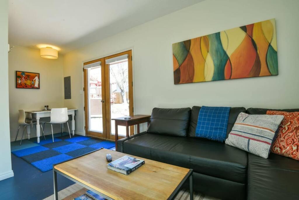 Two-Bedroom Apartment - Photo 3