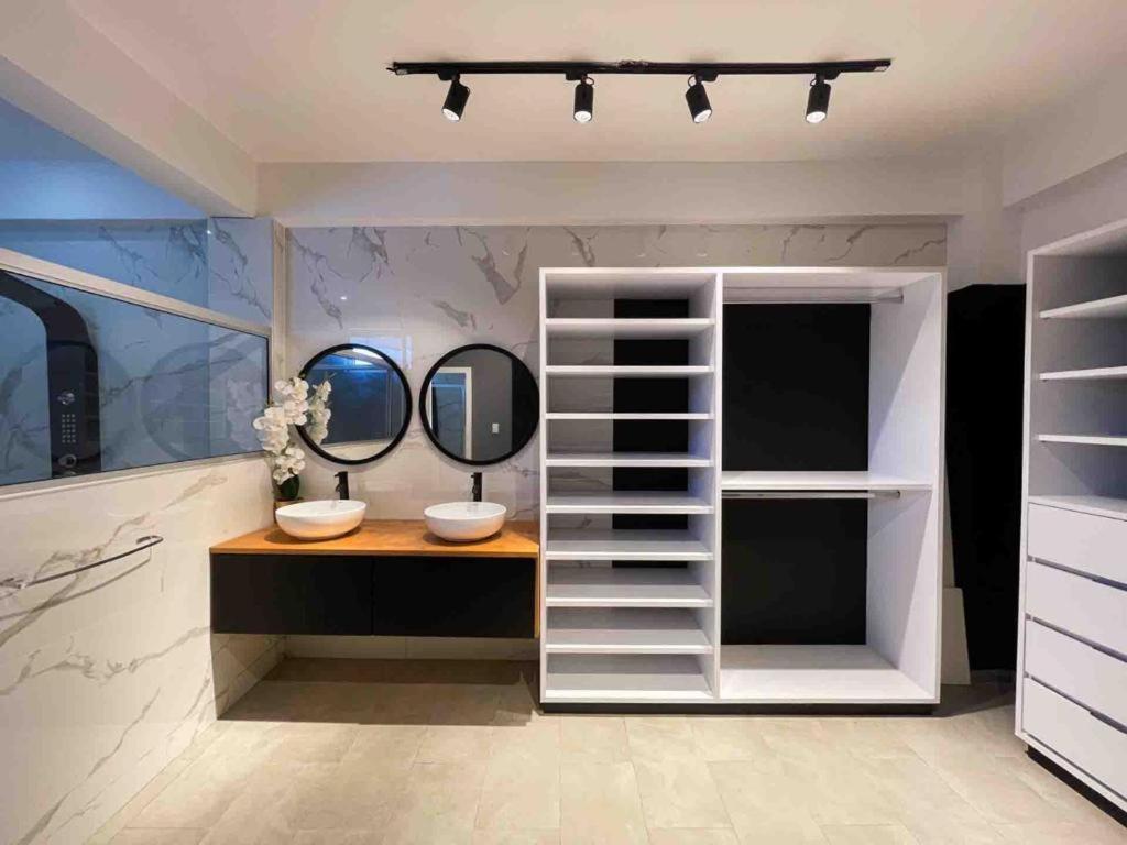 Deluxe King Room photo 3