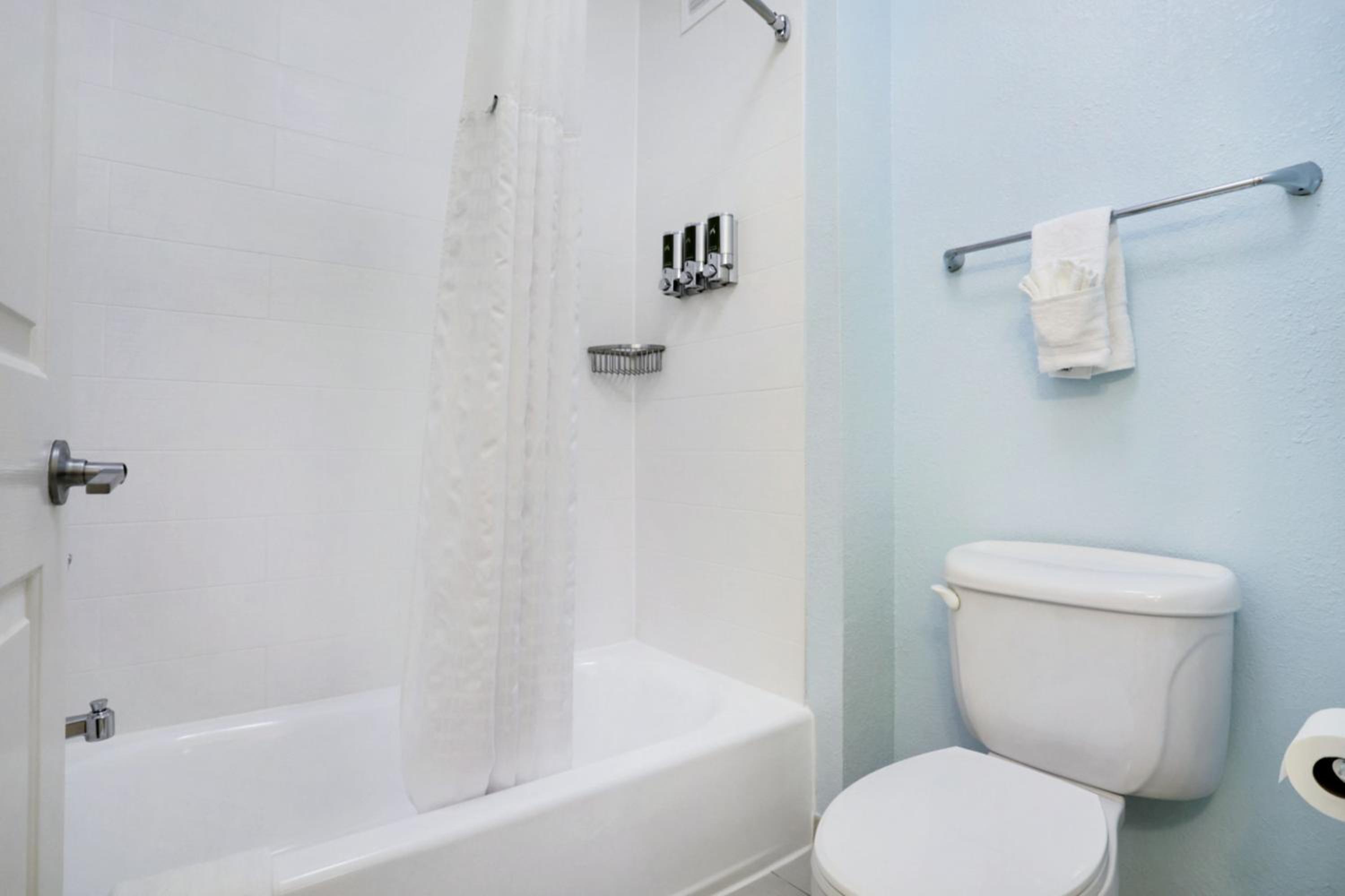King Studio Suite - Photo 15