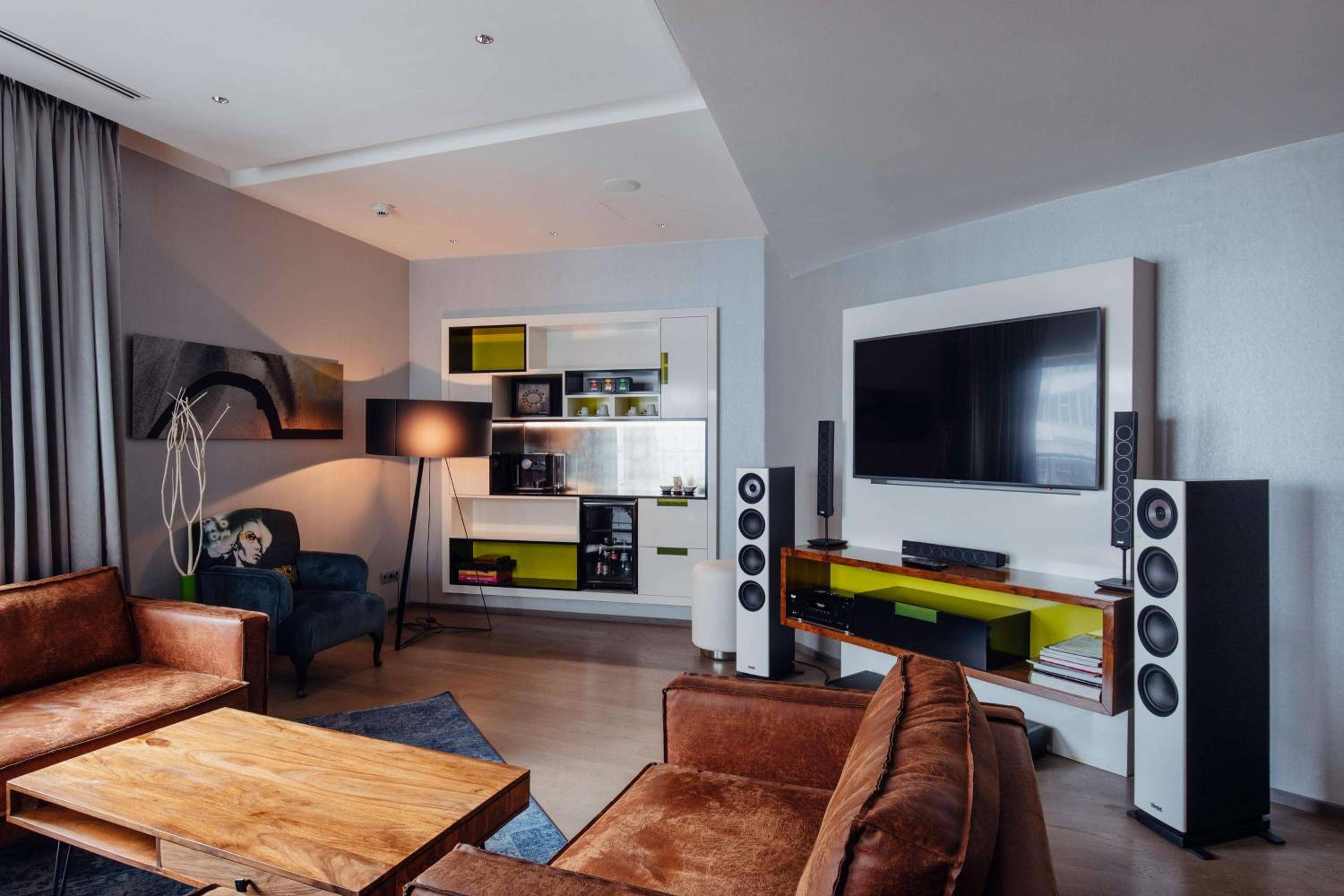 Studio 45 Suite