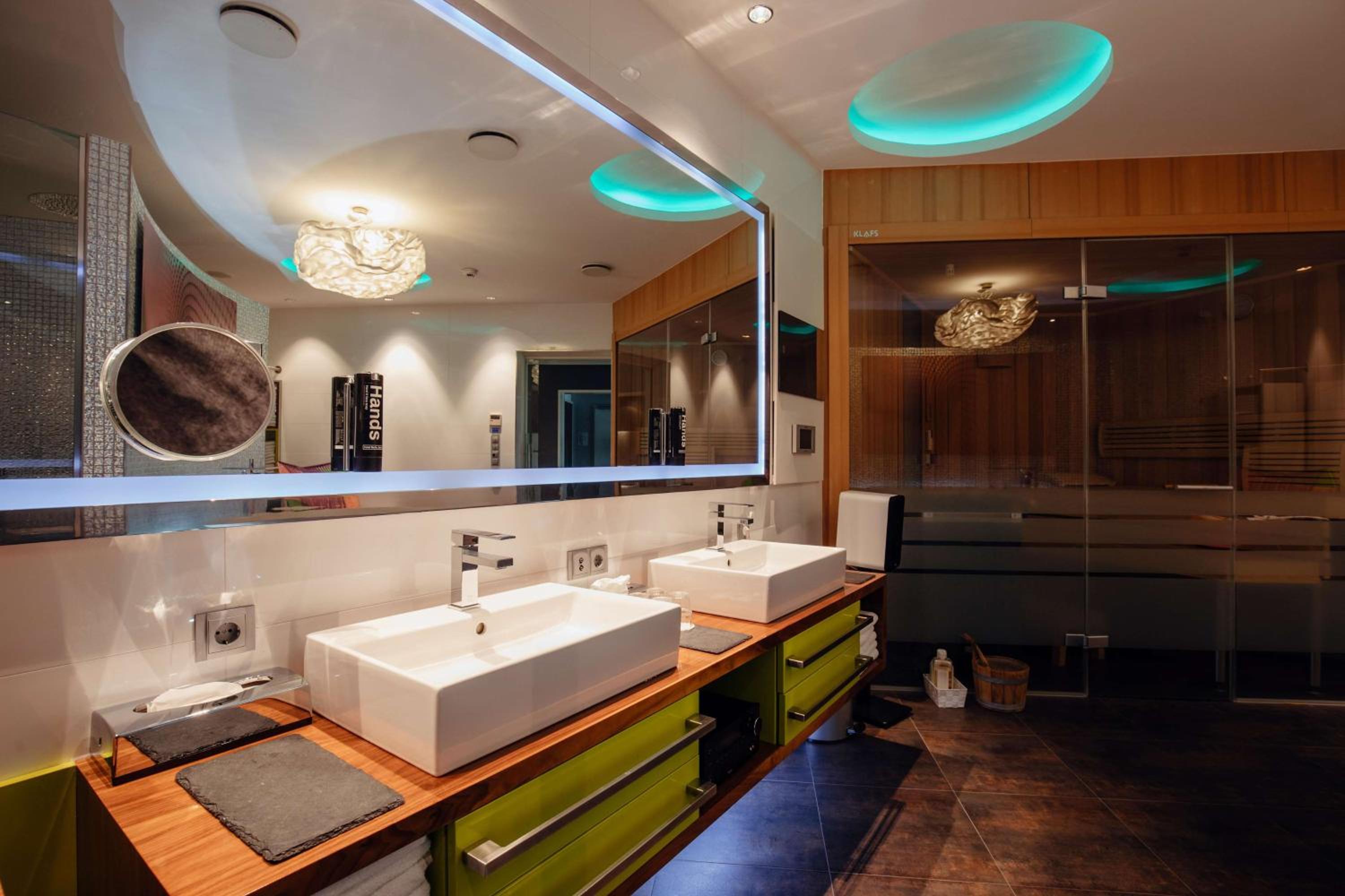 Studio 45 Suite - Photo 7