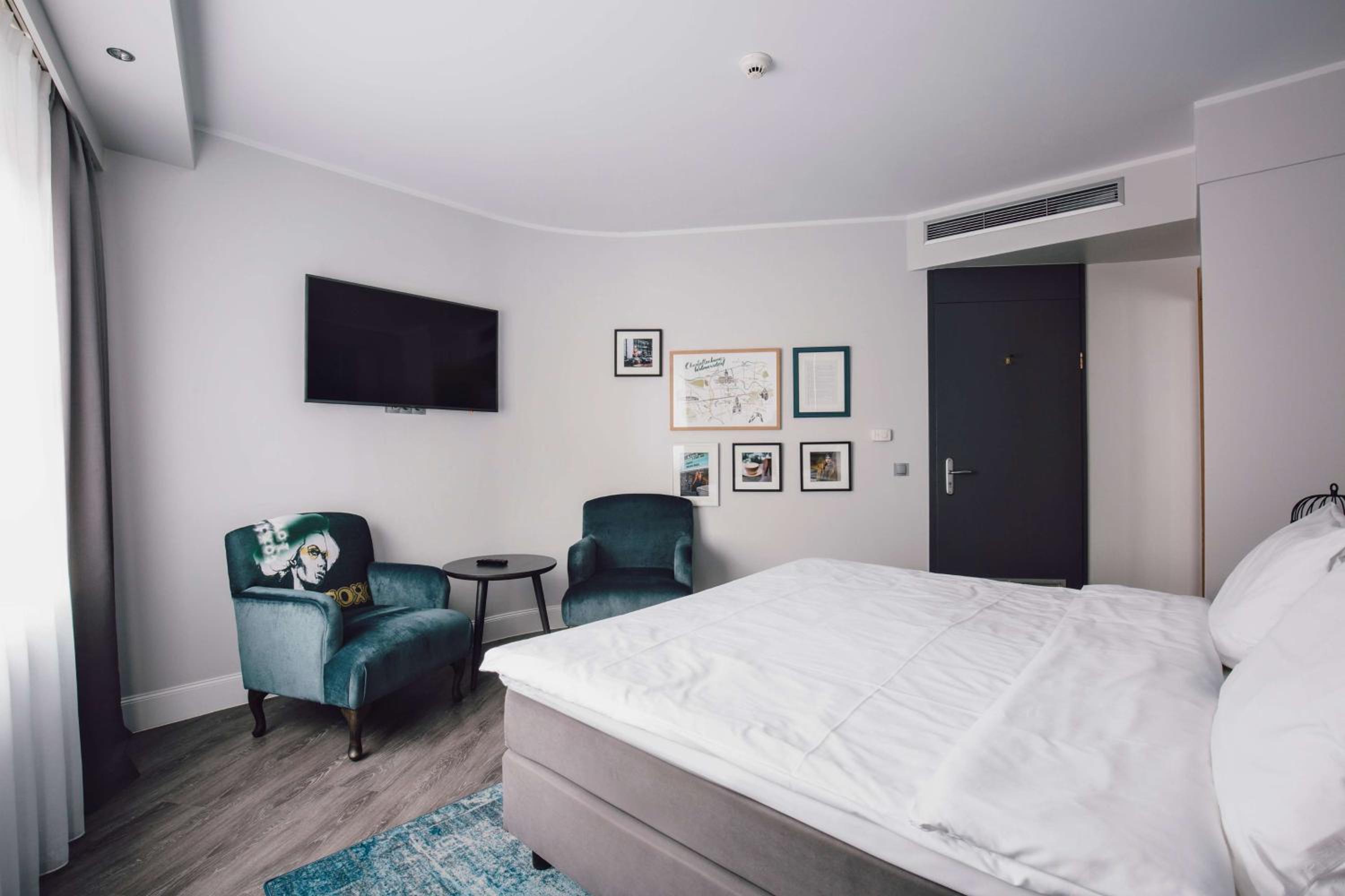 Corner Suite