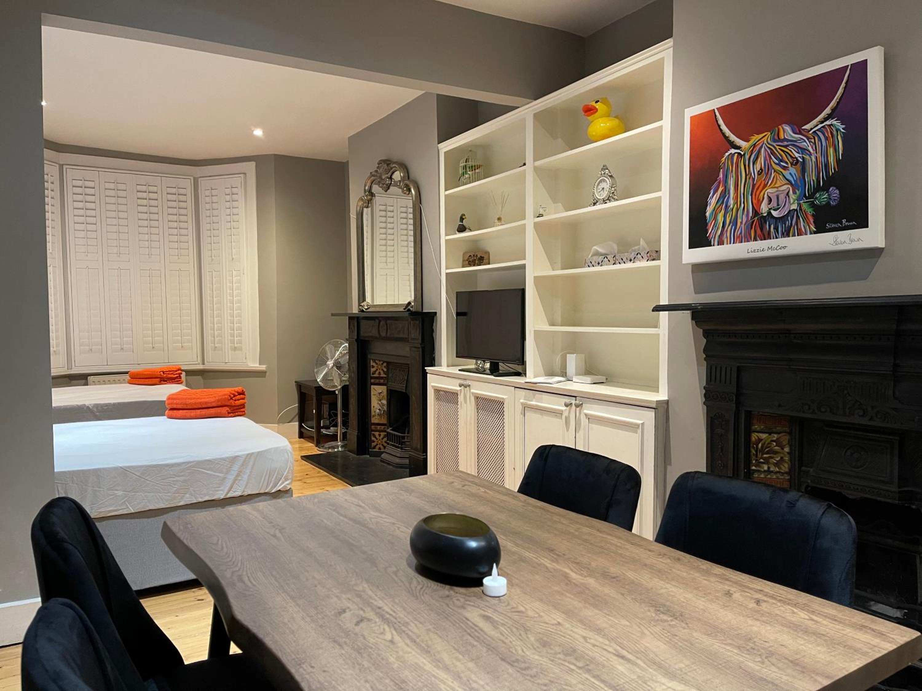 Deluxe Family Room photo 2