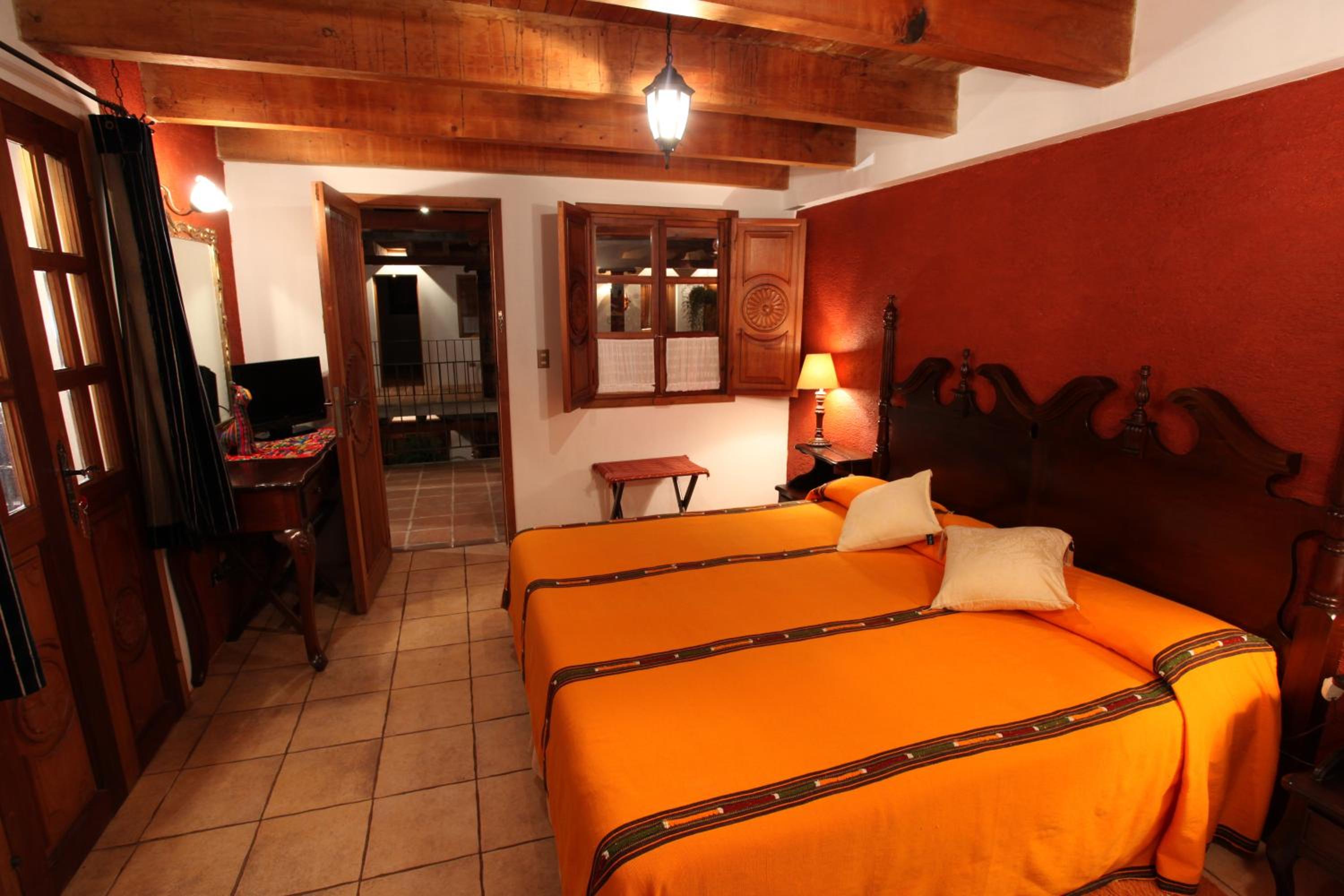Special Room with King Bed photo 2