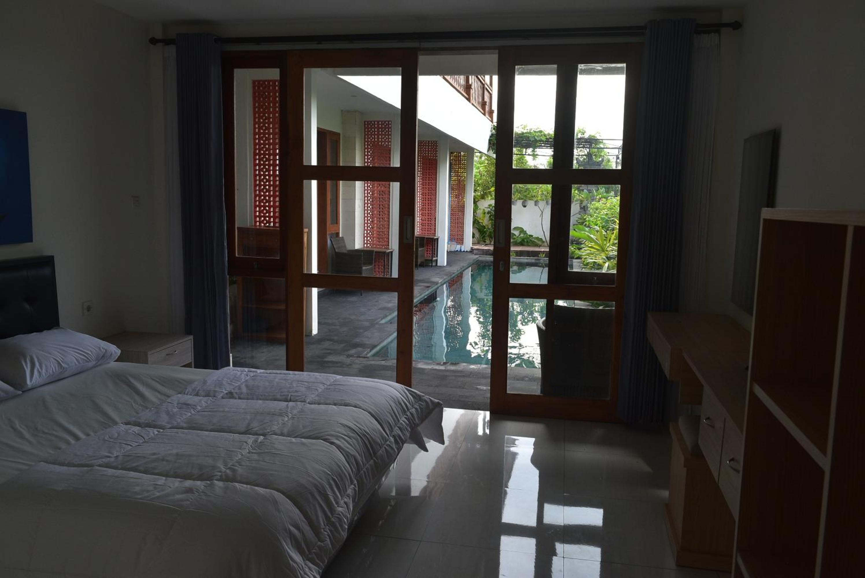 Double Room with Pool View photo 1
