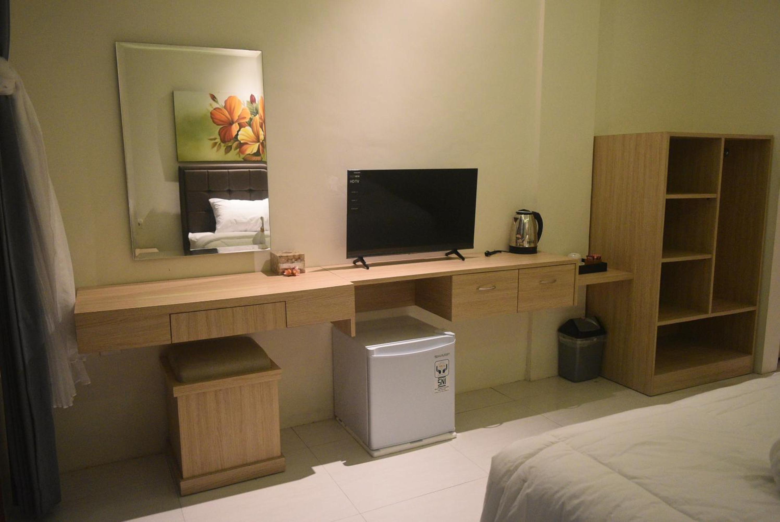 Double Room with Pool View photo 3