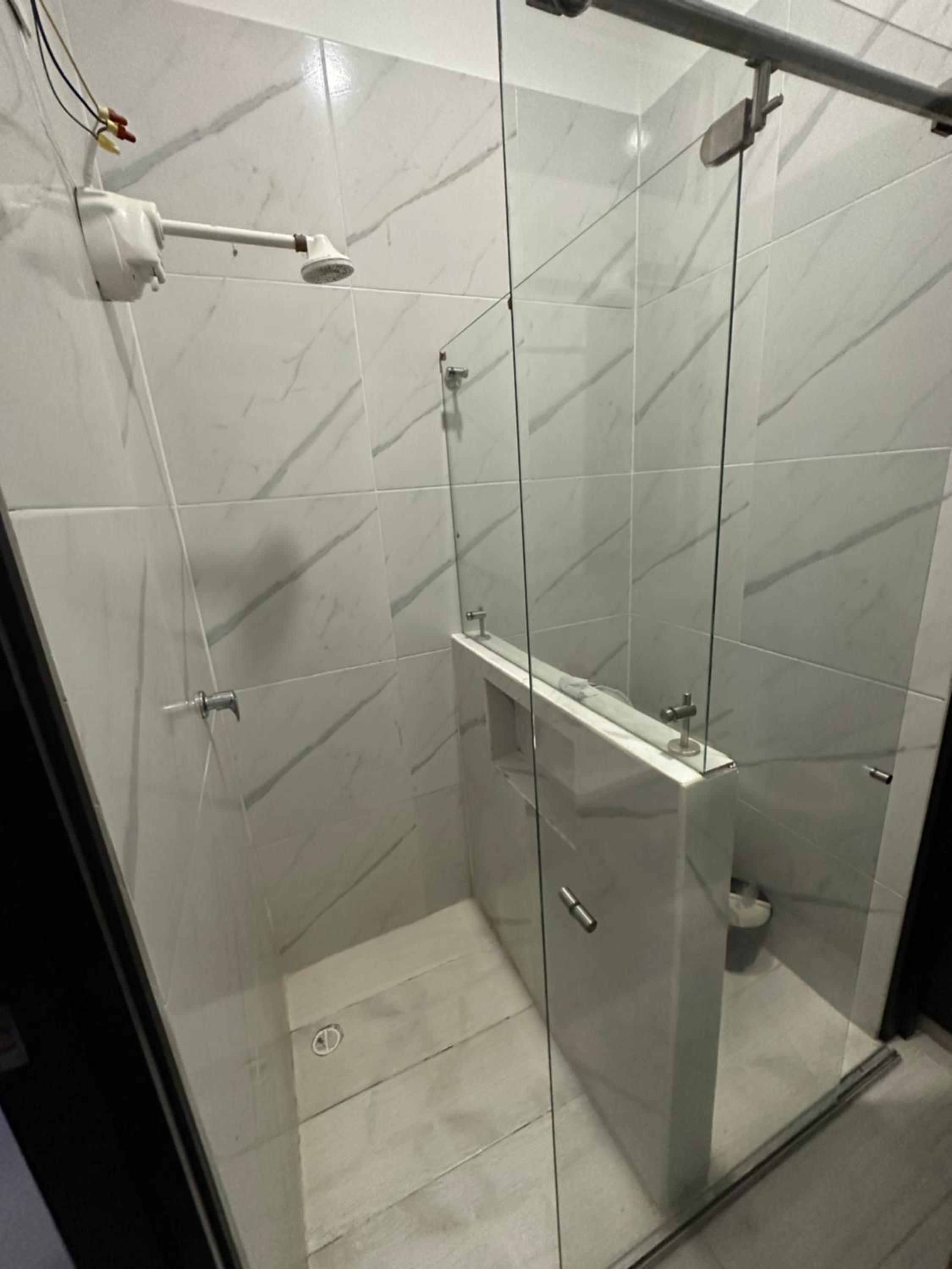 Twin Room with Shared Bathroom photo 2