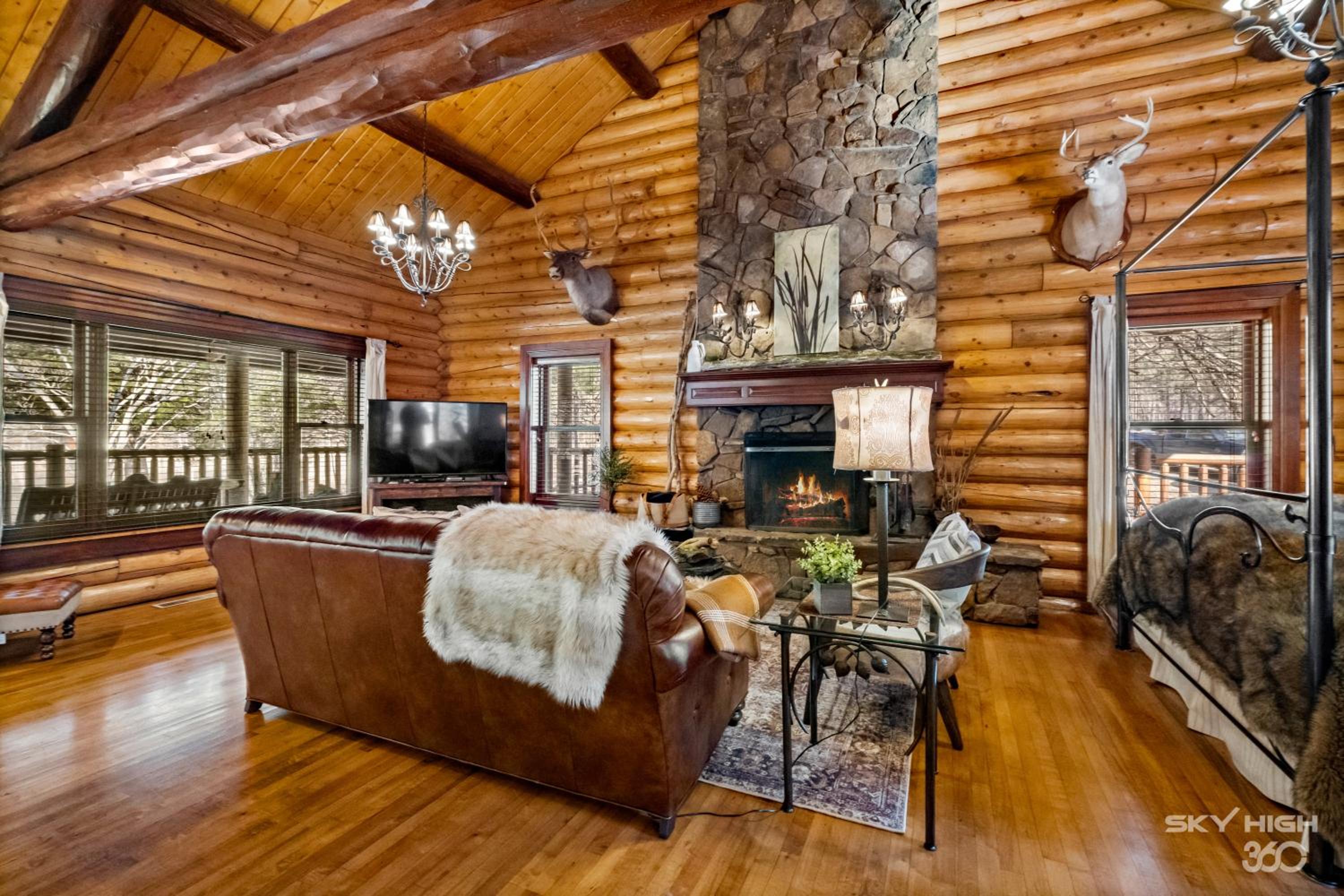 Cattail One-Bedroom Cottage with Spa Bath – Lake View photo 1