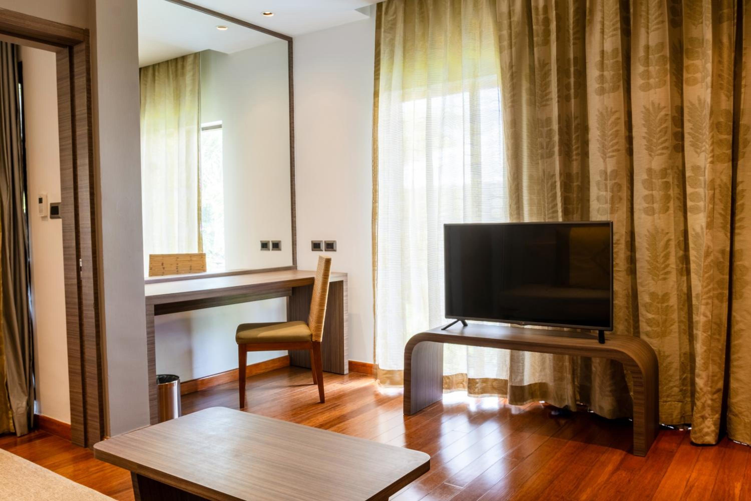One-Bedroom Villa - Photo 6