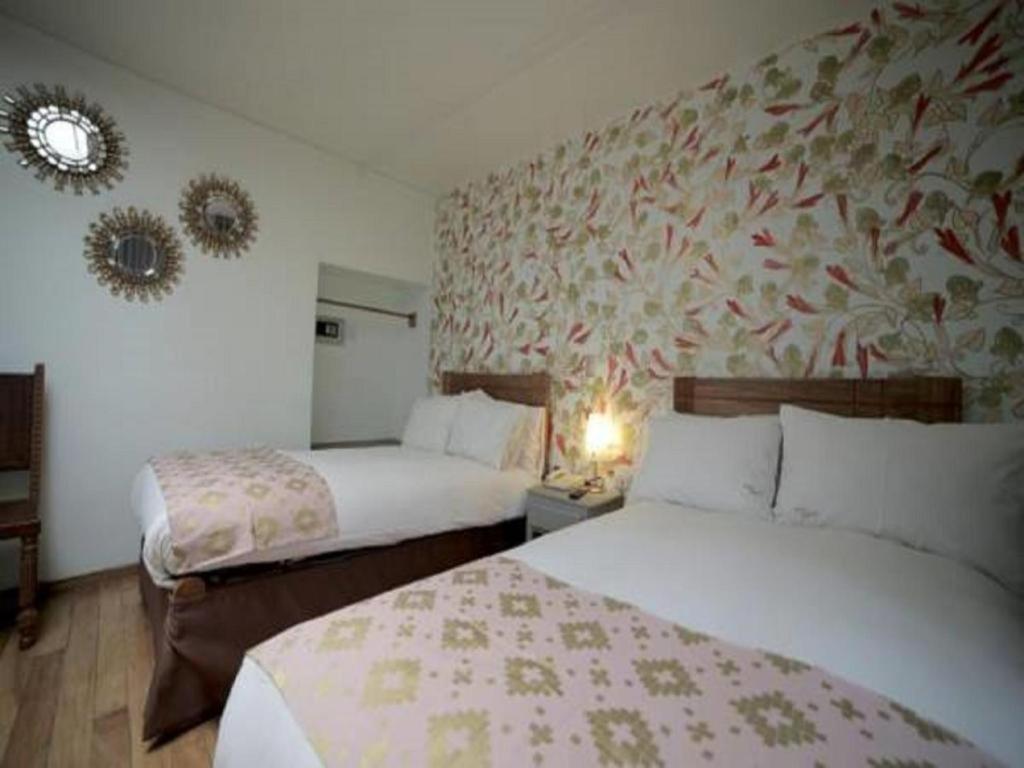 Twin Room - Photo 1