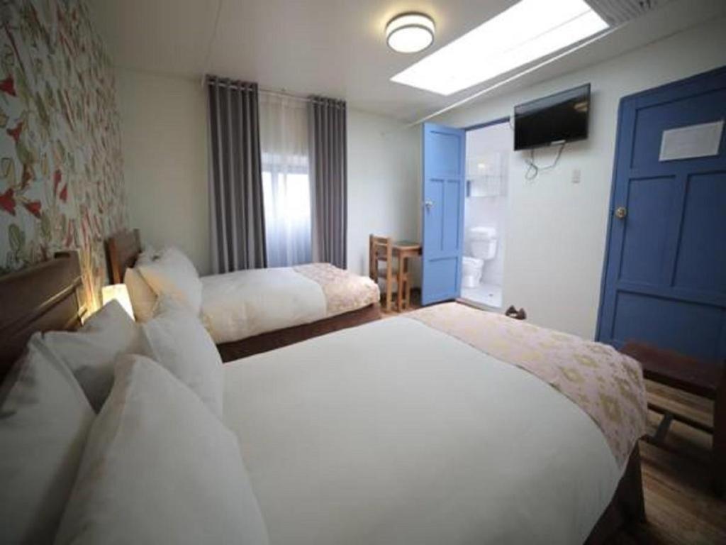 Twin Room - Photo 4