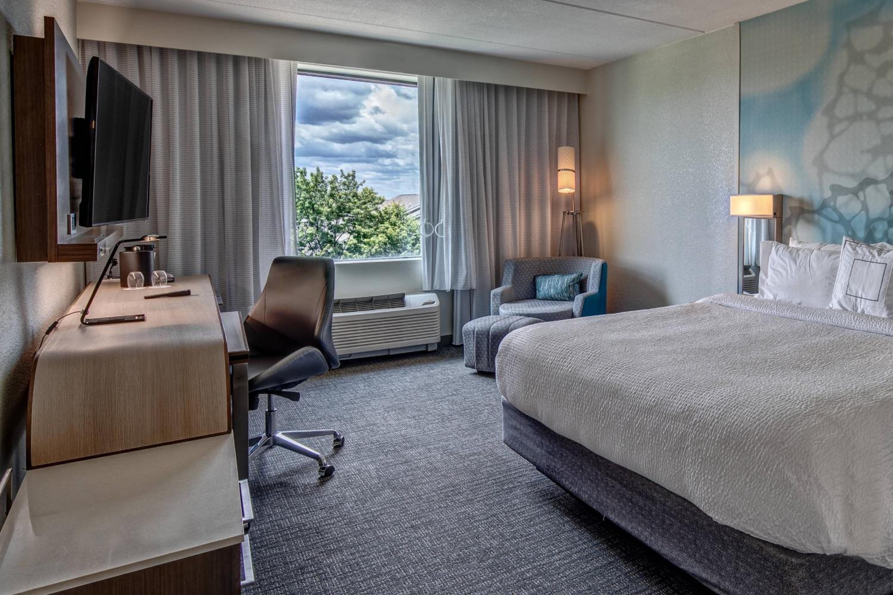 King Guest Room - Photo 1