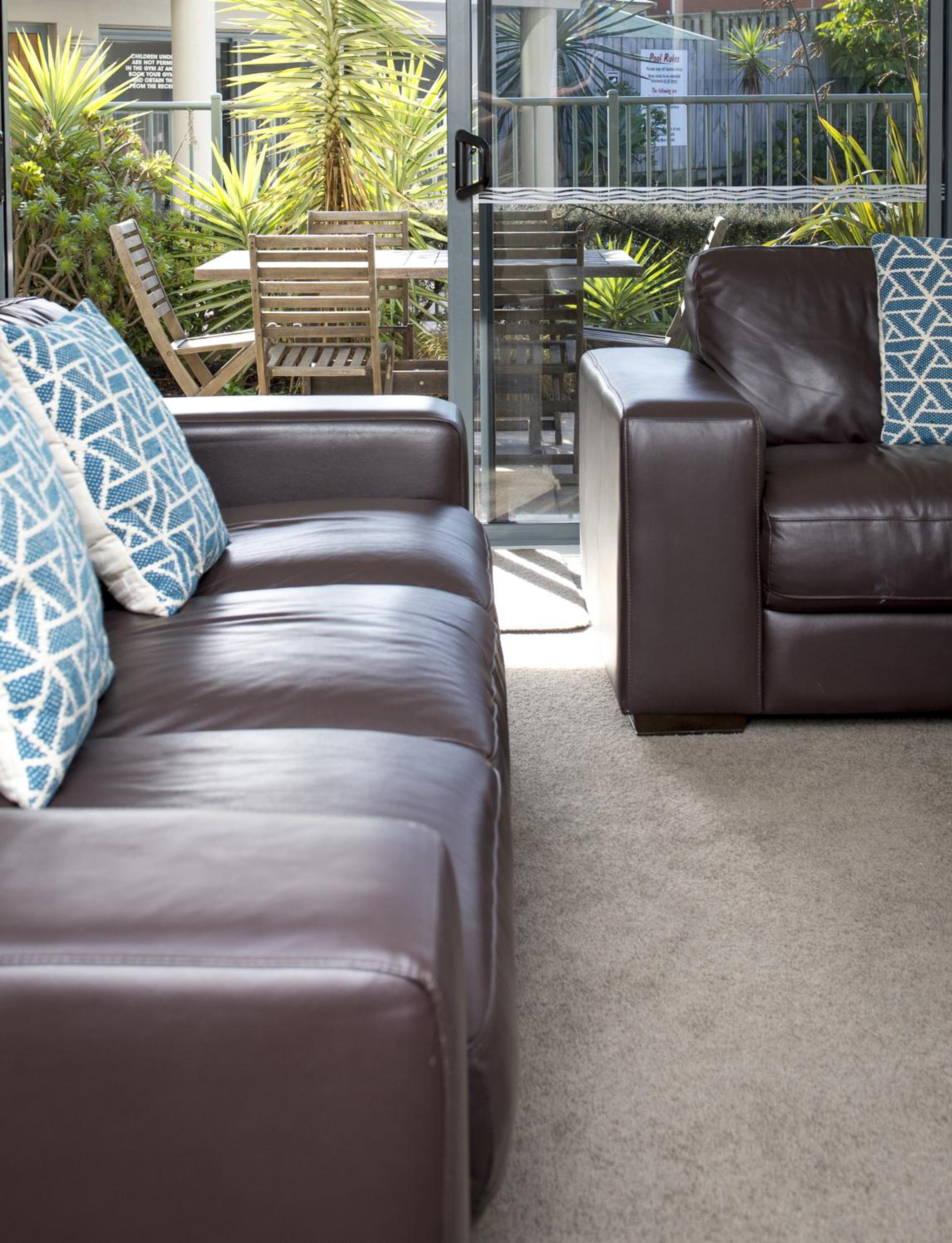 Three-Bedroom Apartment with Pool - Side photo 2