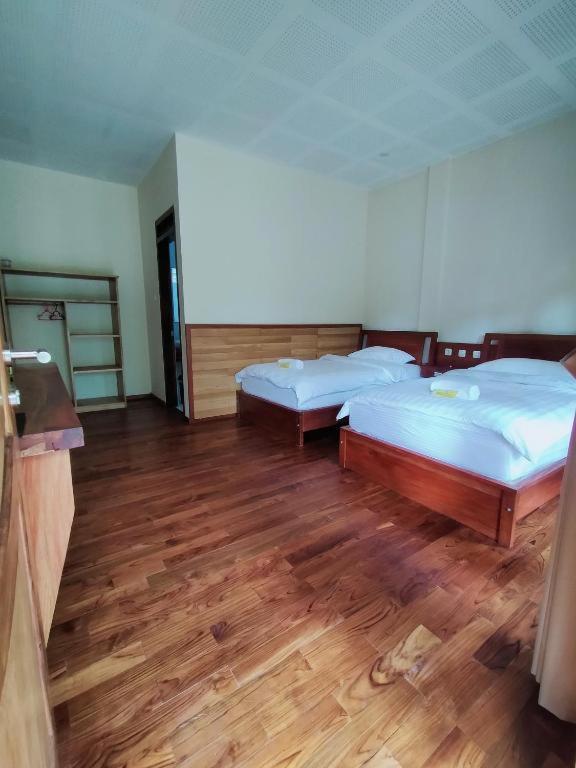 Grand Deluxe Twin Room