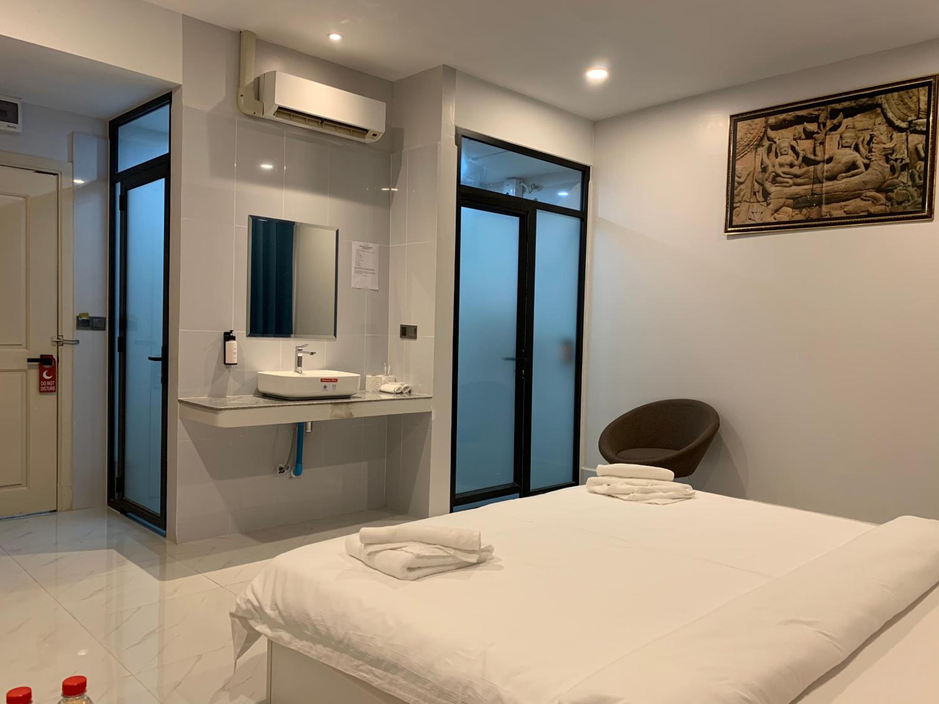 King Room - Photo 8