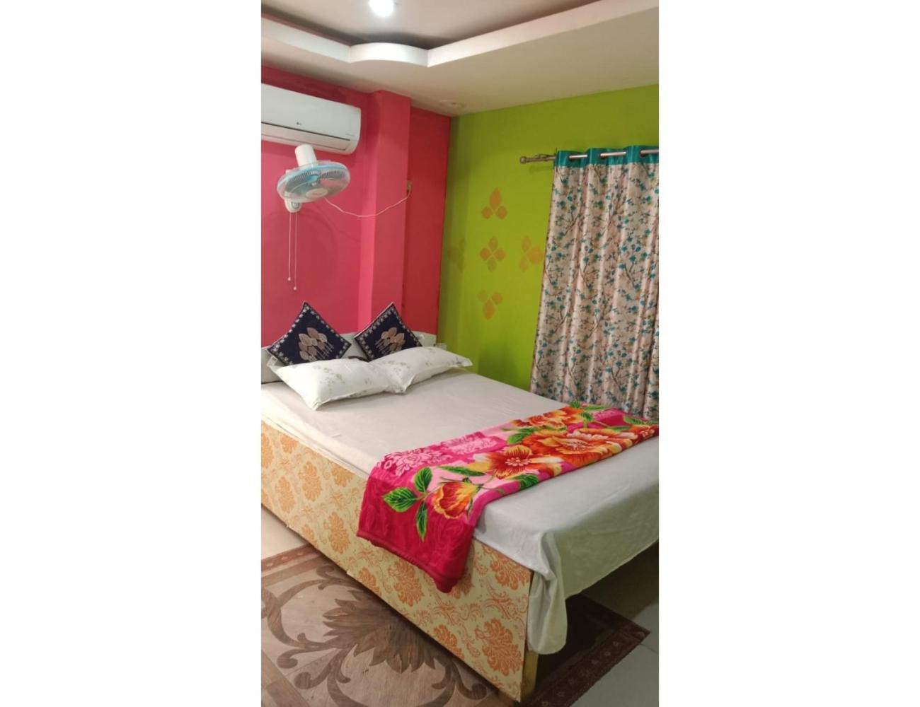 Deluxe Room - Photo 1