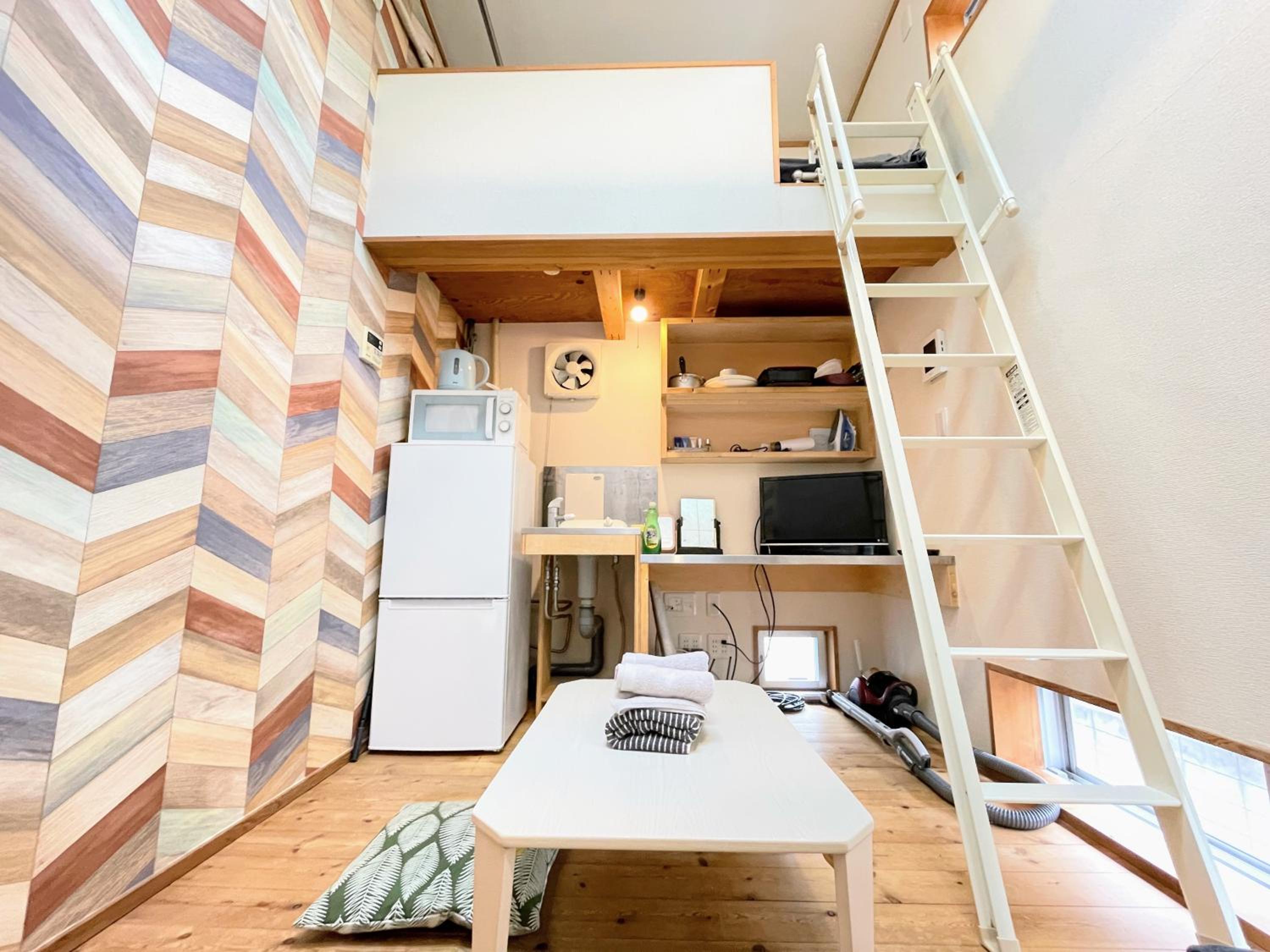One-Bedroom Apartment photo 1