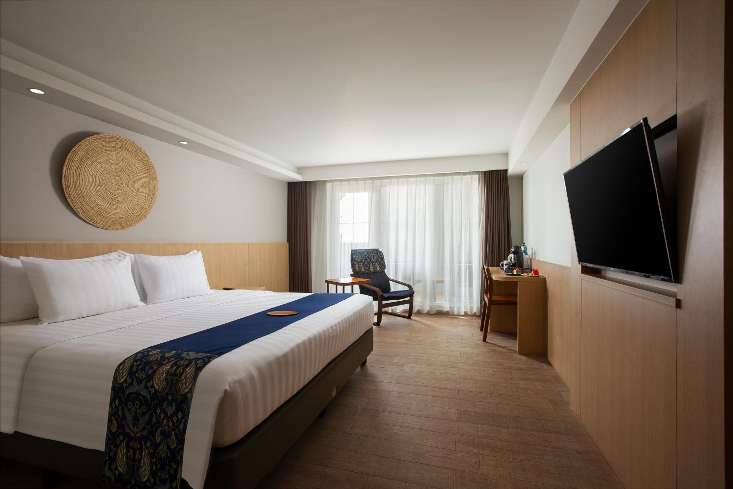 Executive Room - Photo 2