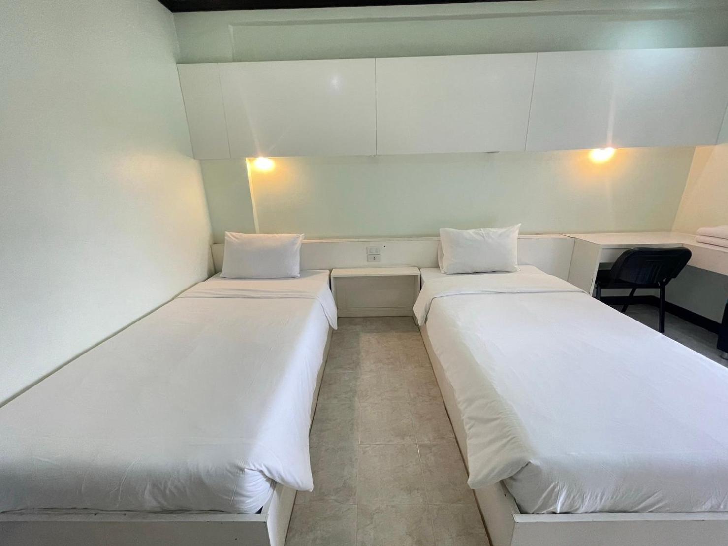 Standard Twin Room photo 1