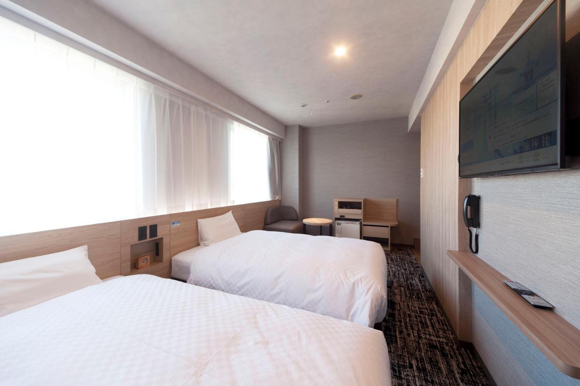 Twin Room - Non-Smoking - Photo 9