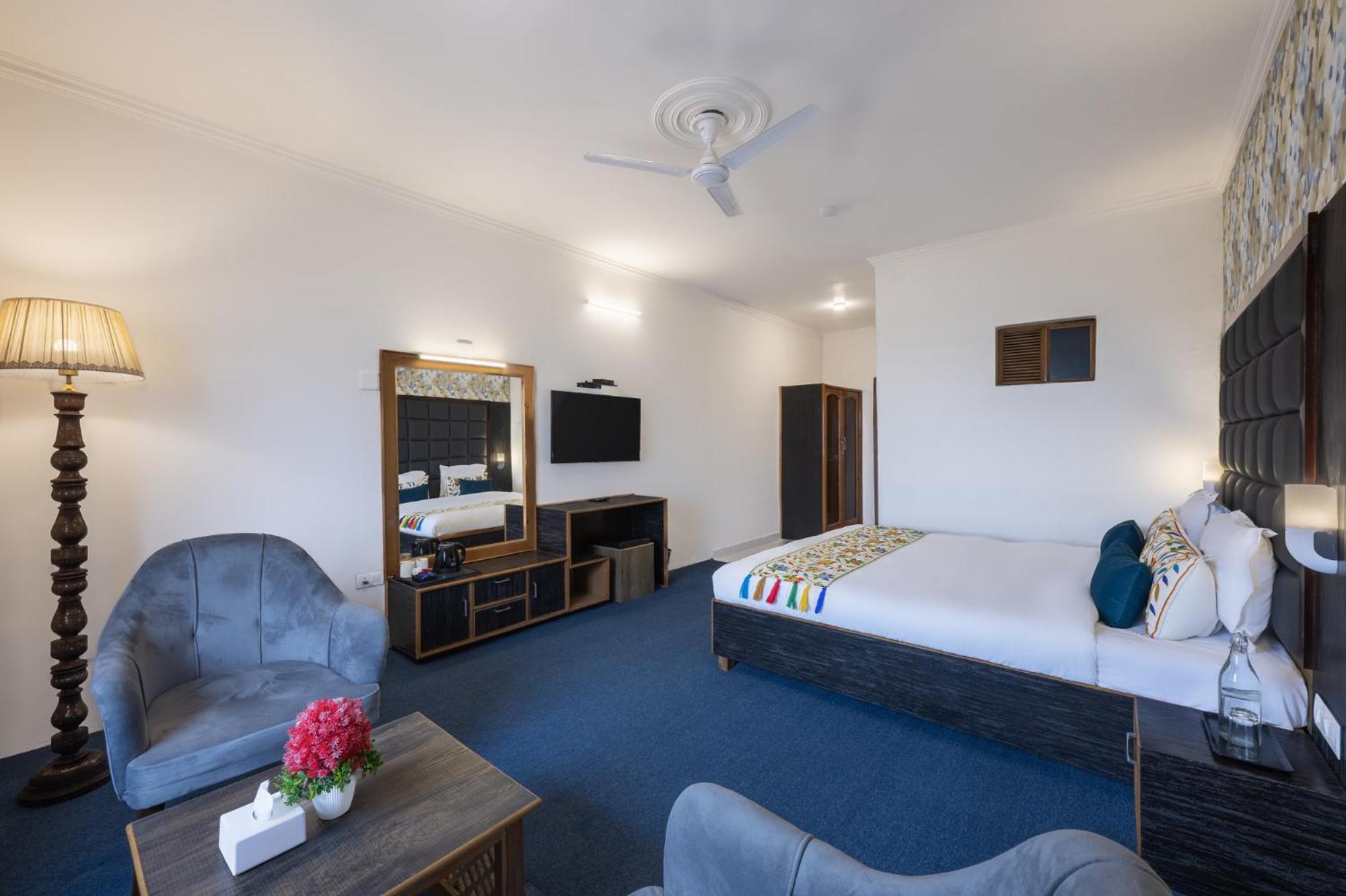 Double Room with Garden View - Photo 6