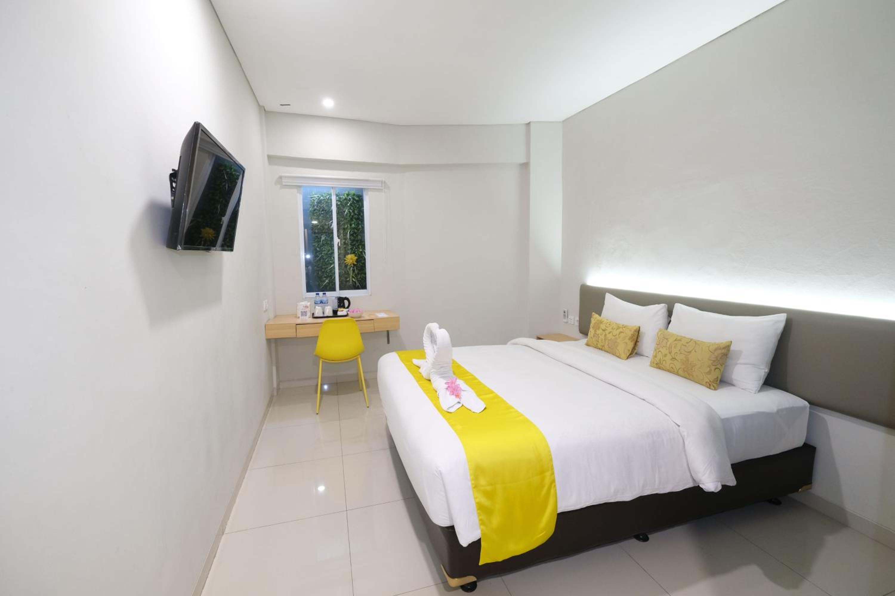 Deluxe Room - Photo 4