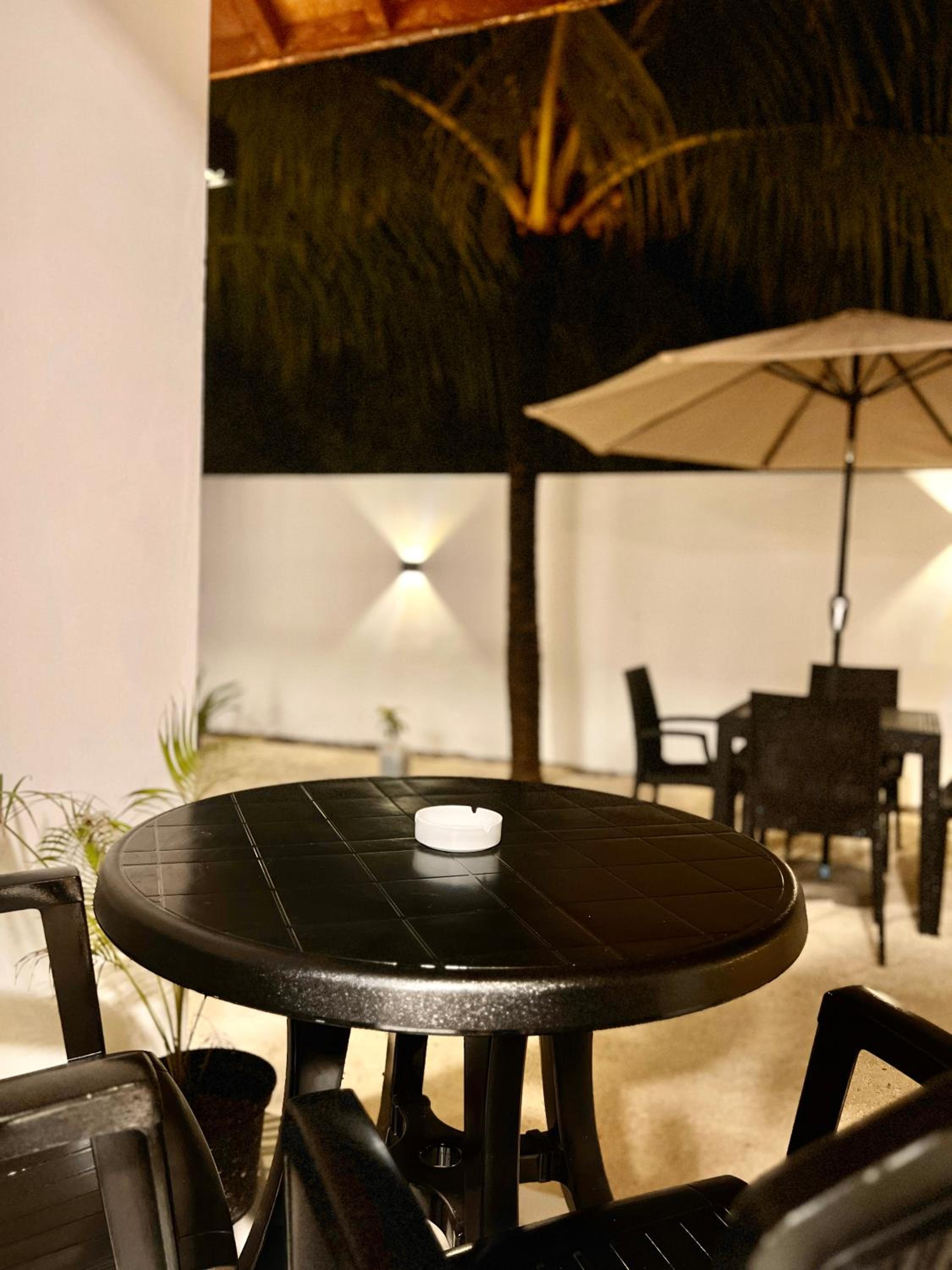 Deluxe Double Room (2 Adults + 1 Child)