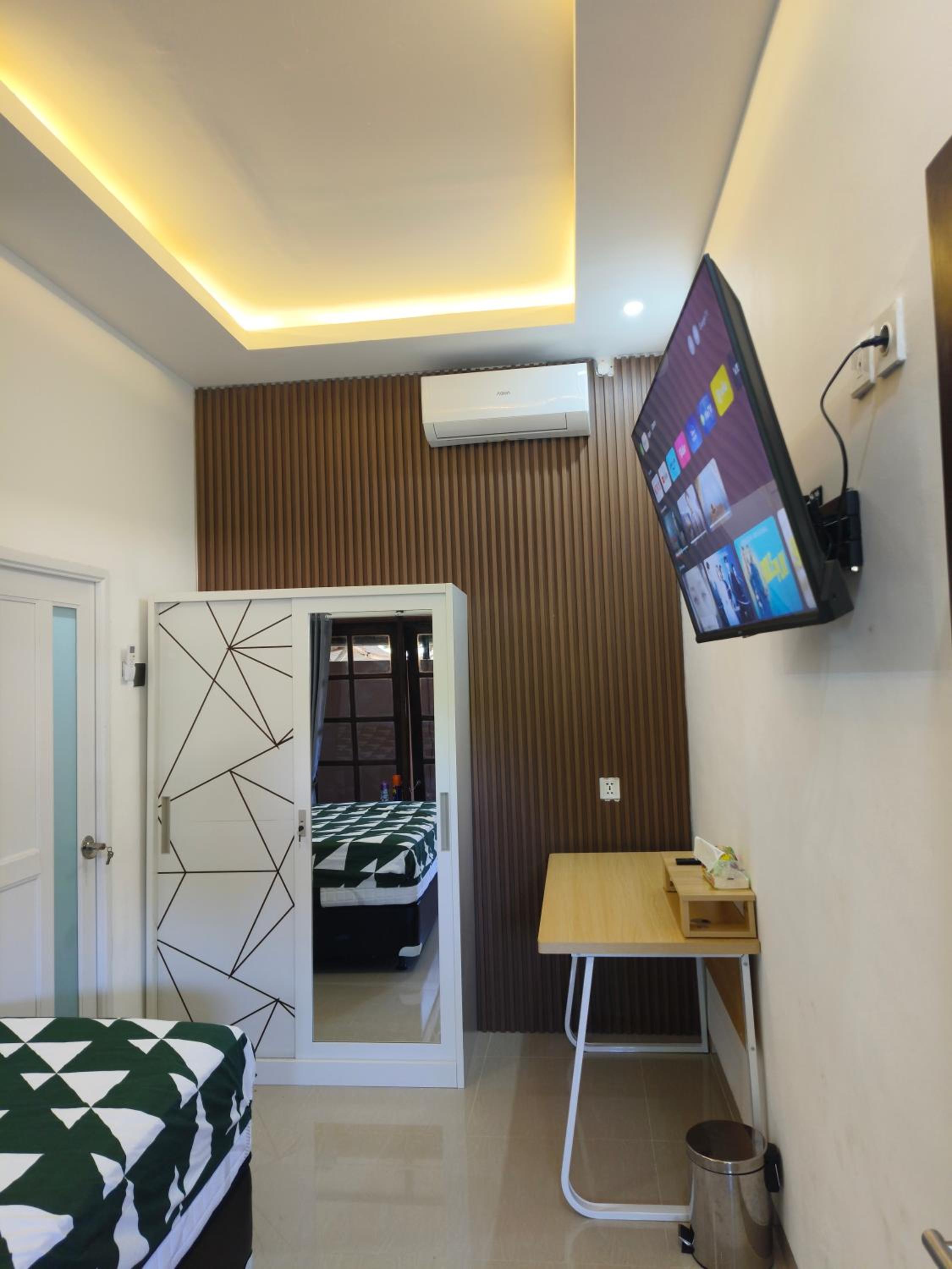 Double Room - Photo 6