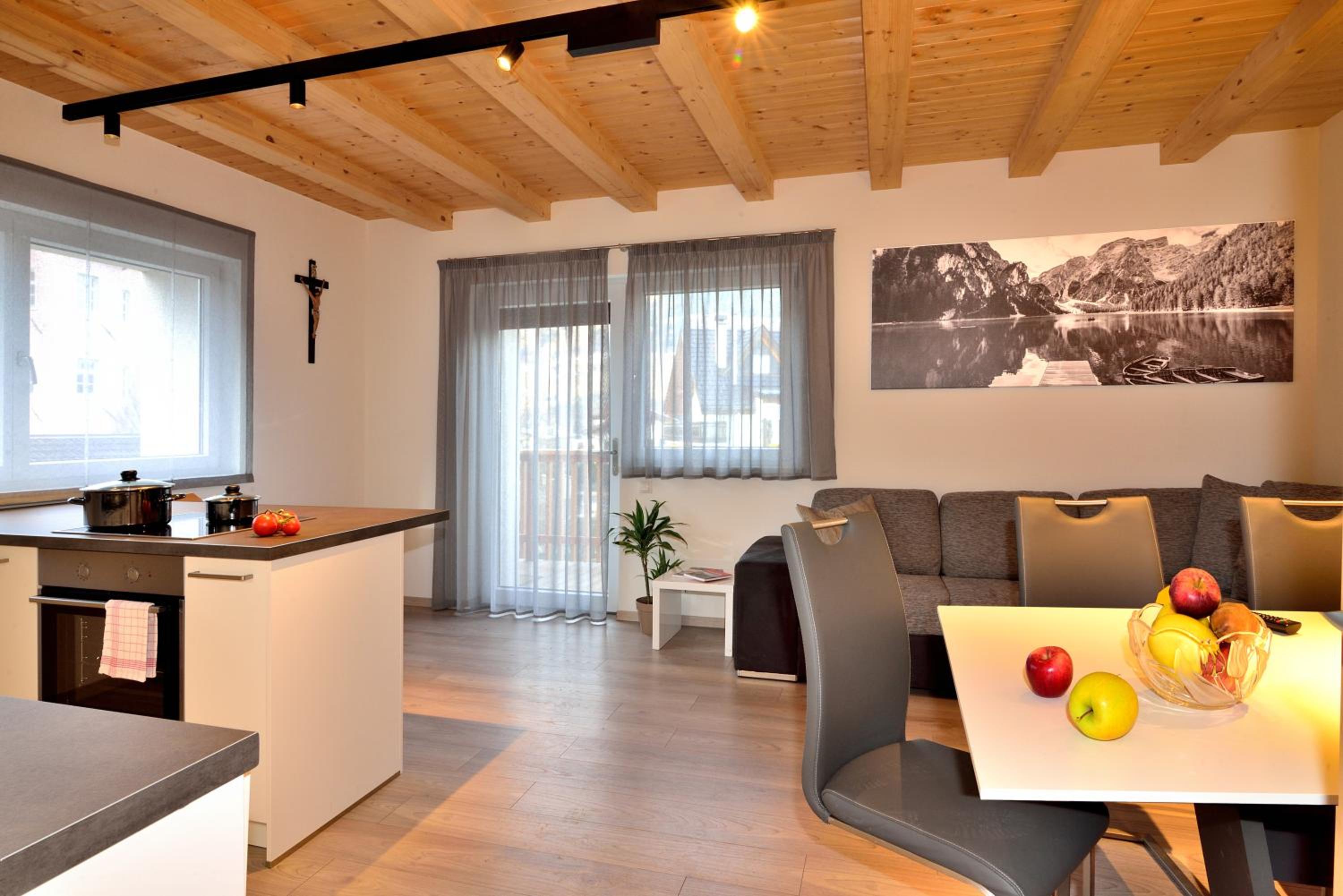 Apartment with Terrace photo 2