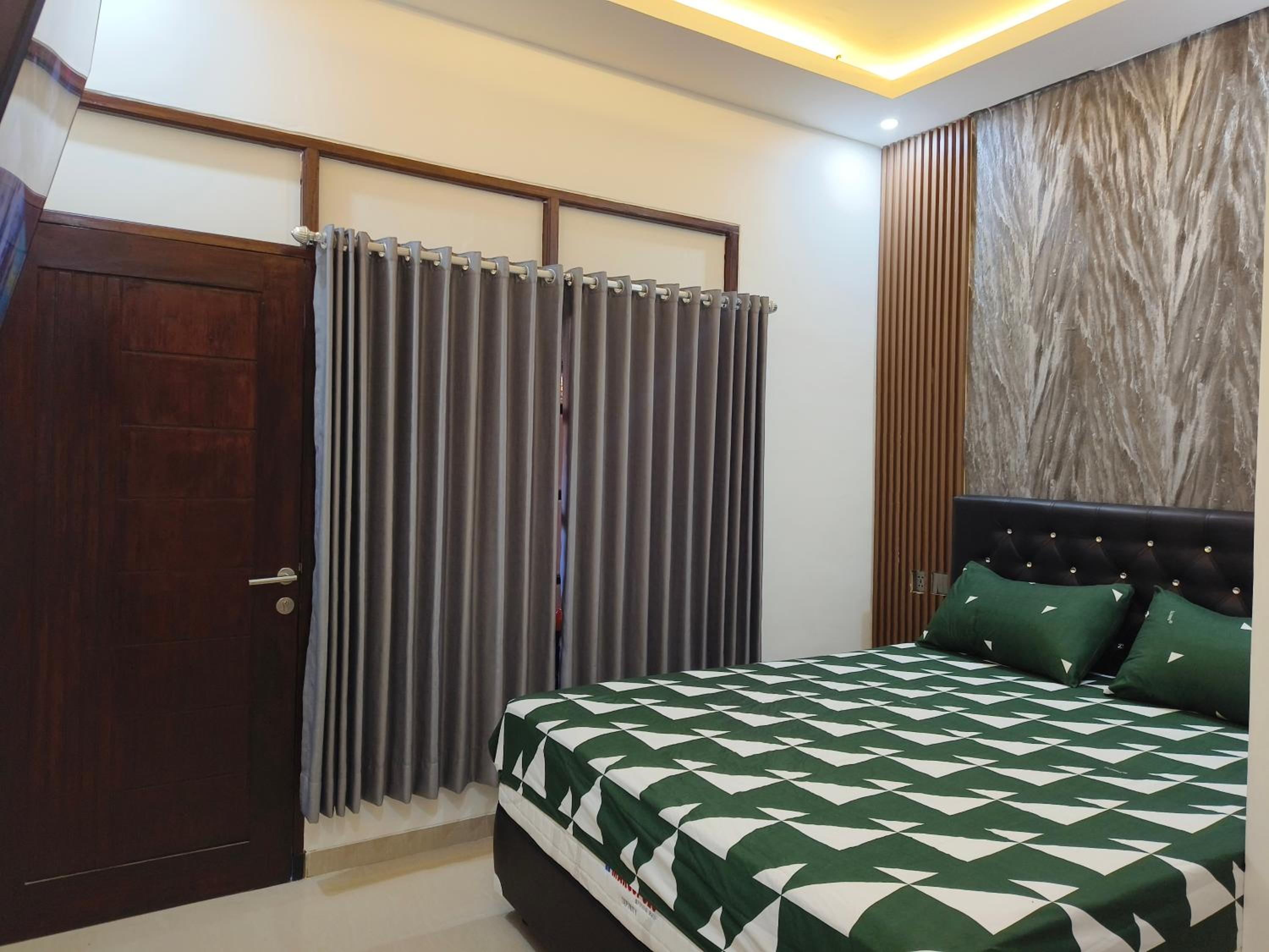 Double Room - Photo 9