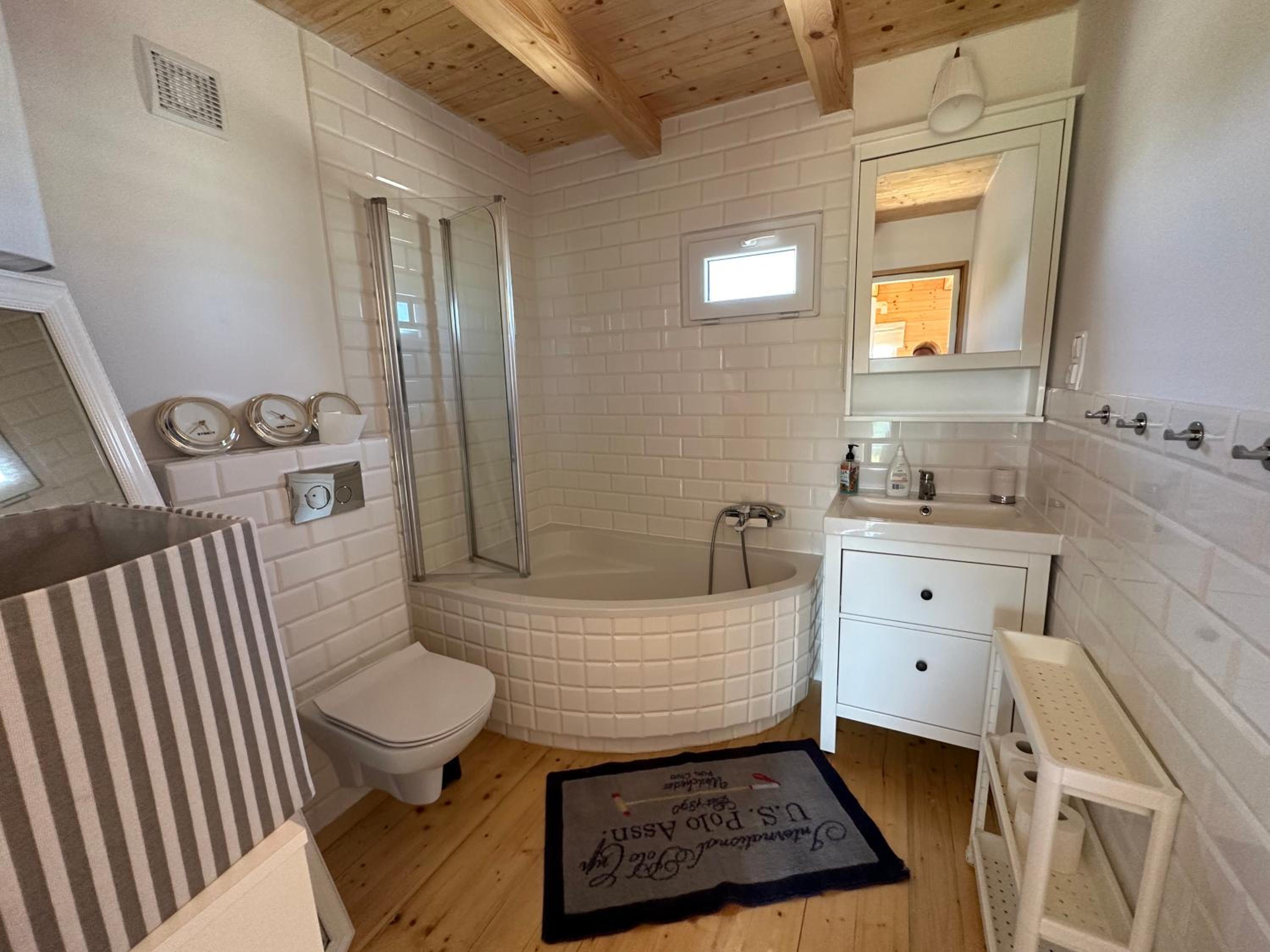 Two-Bedroom House - Photo 34