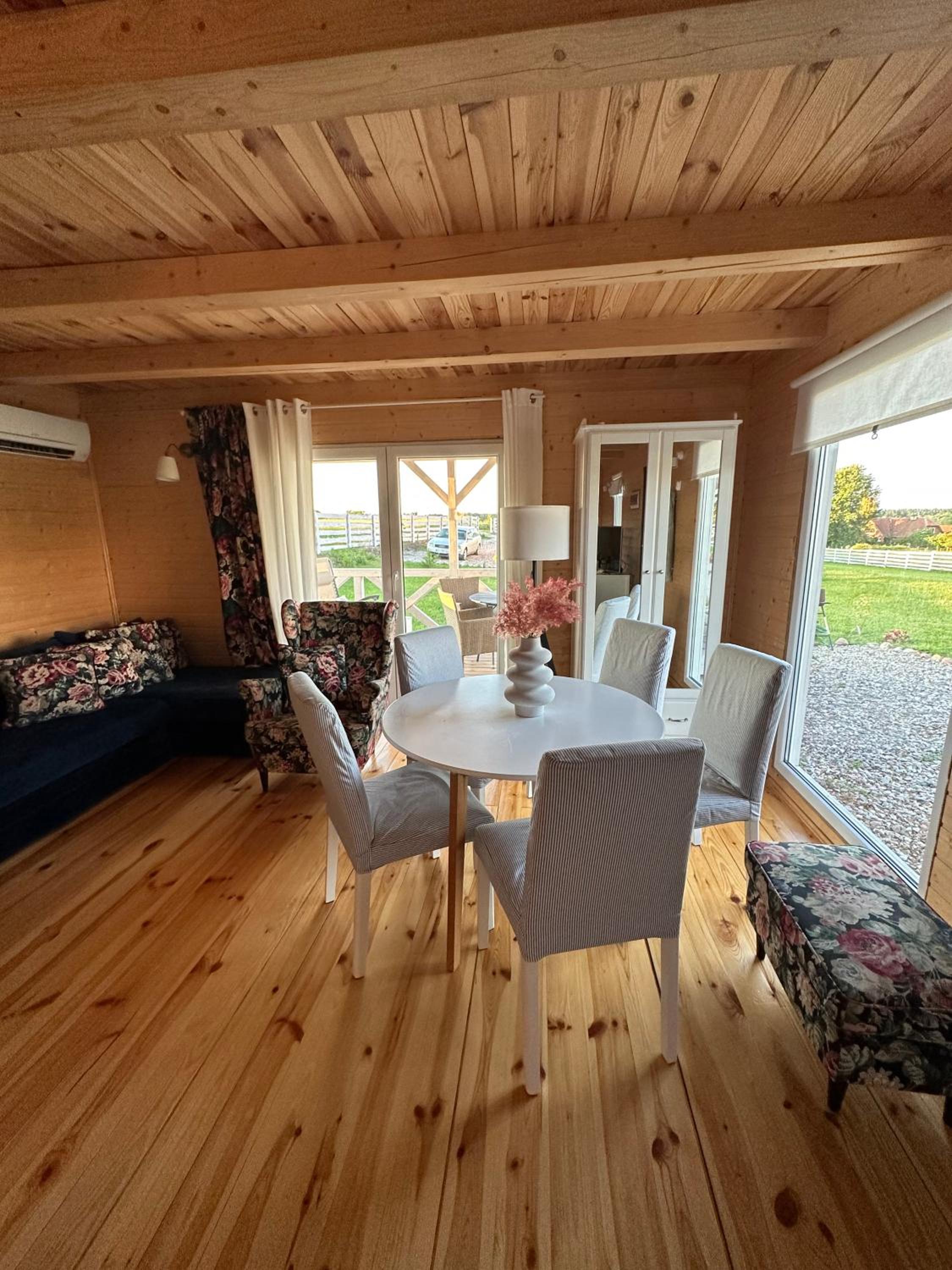 Two-Bedroom House - Photo 36