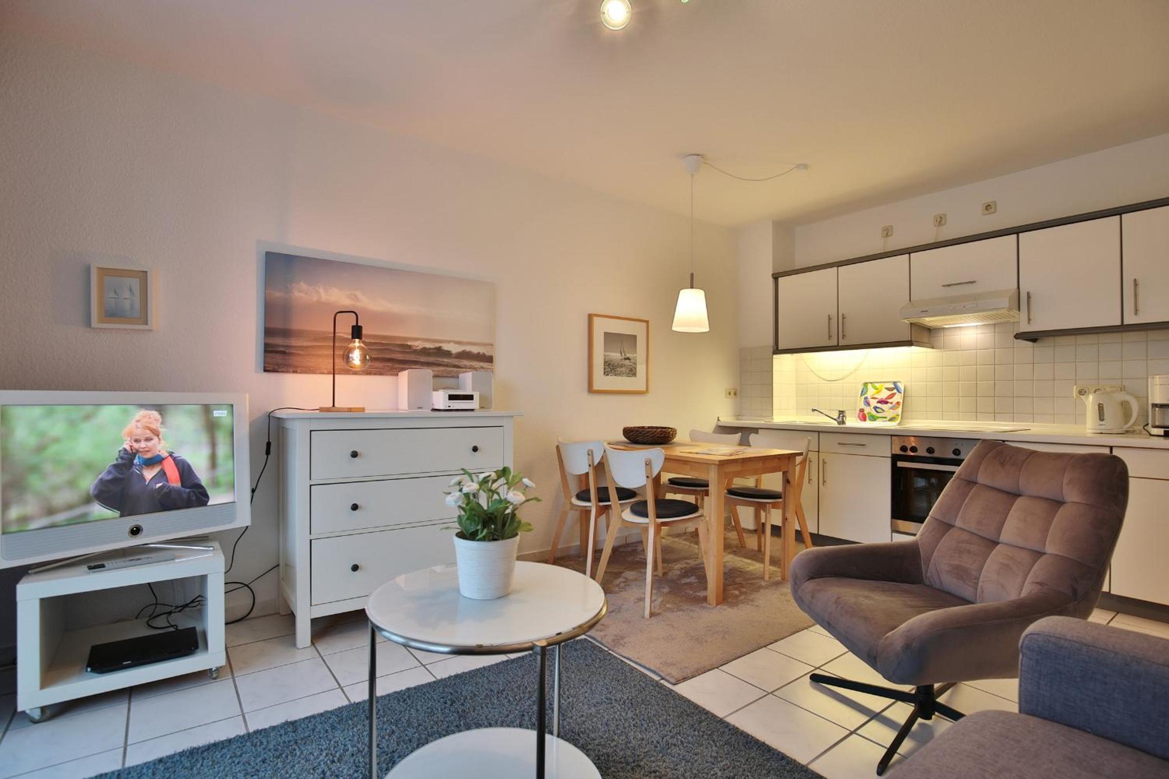 Apartment with Lake View photo 1