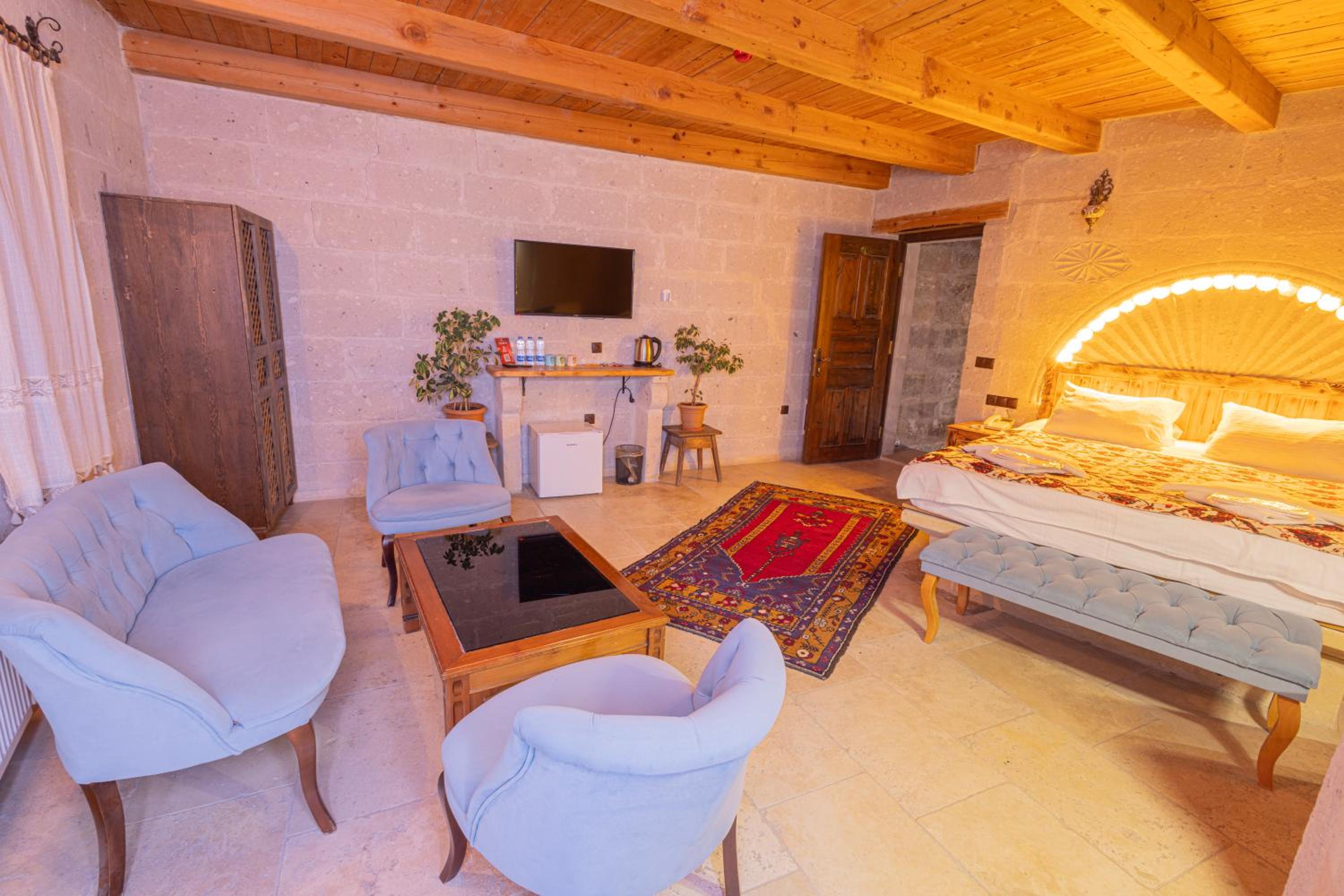Triple Room with Balcony photo 1