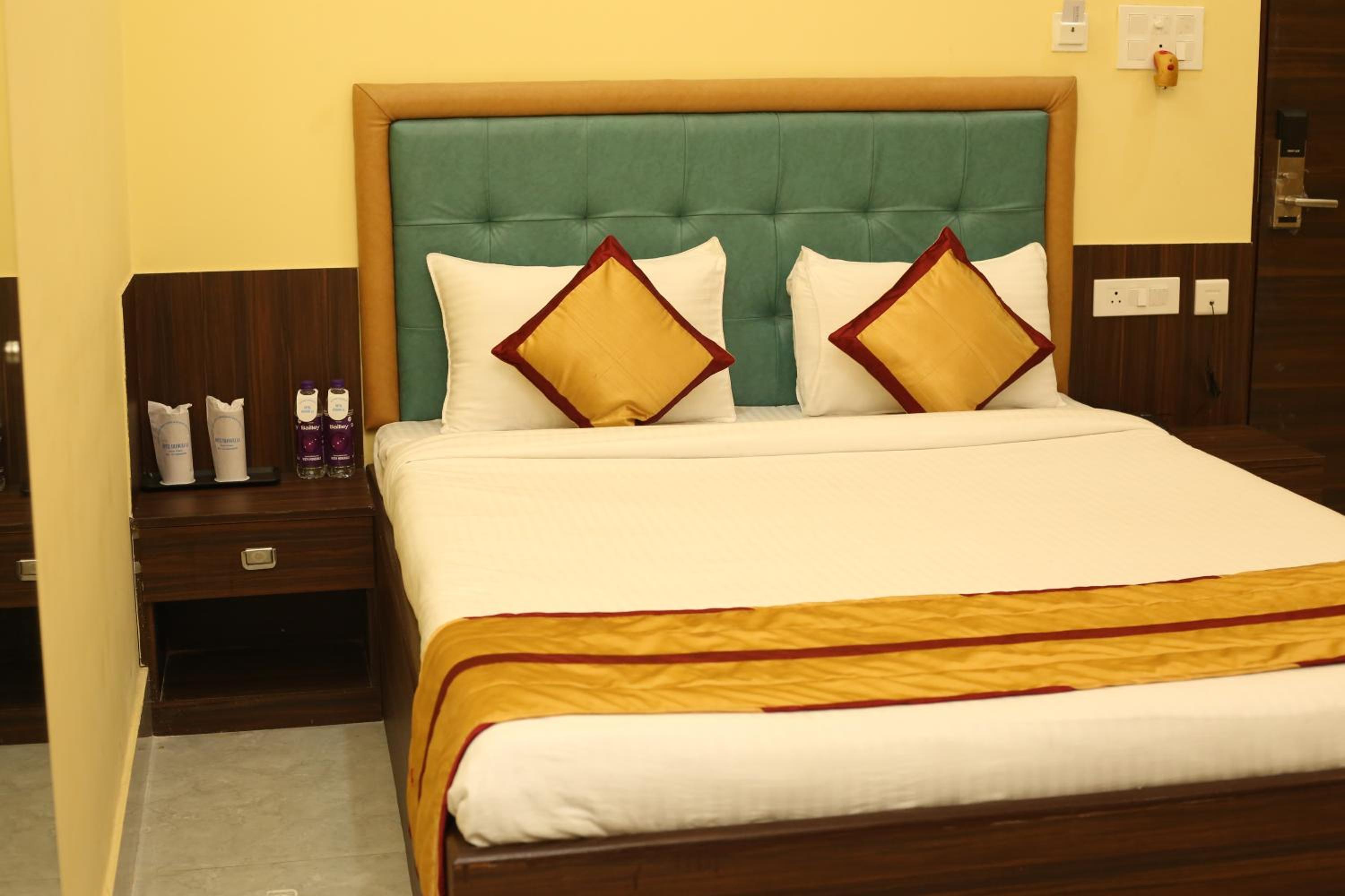 Standard King Room