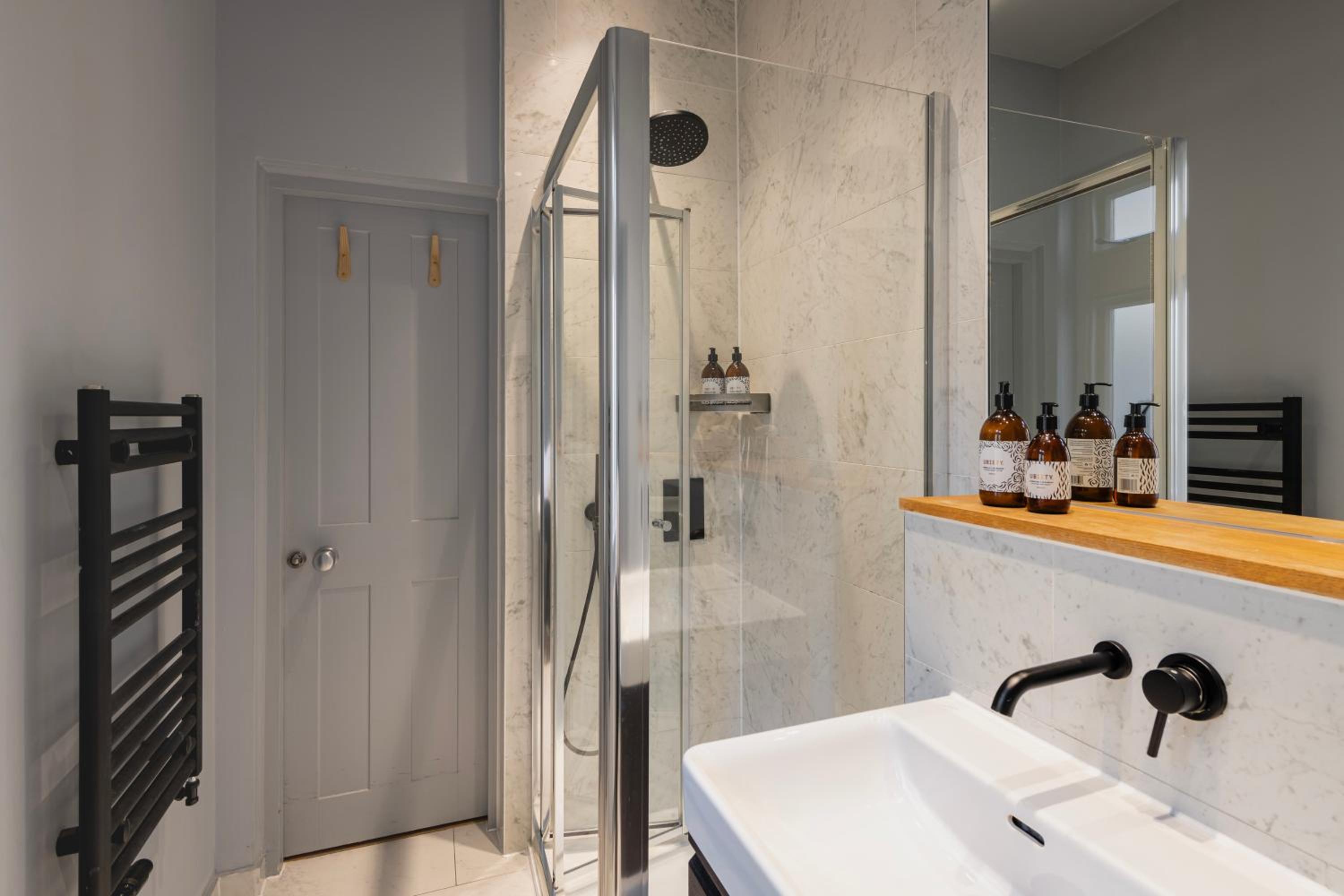 Superior Apartment - Photo 11