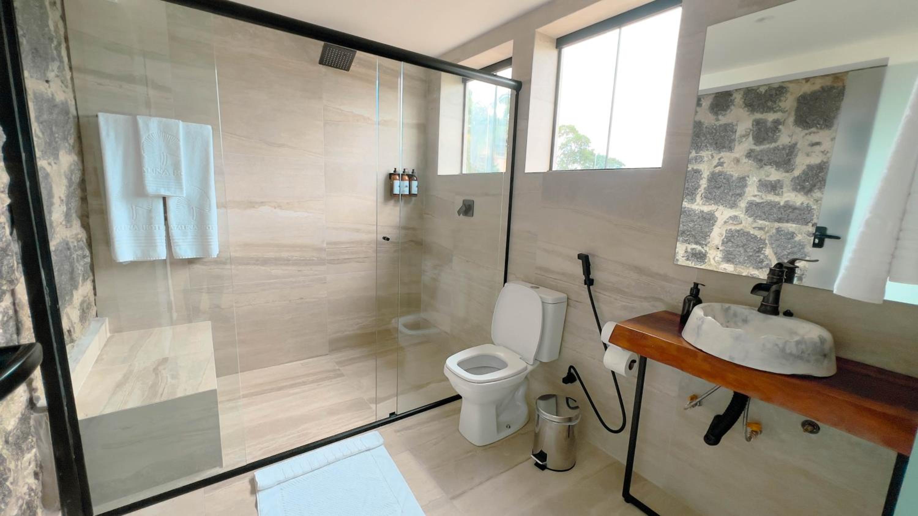 Room thumbnail 5