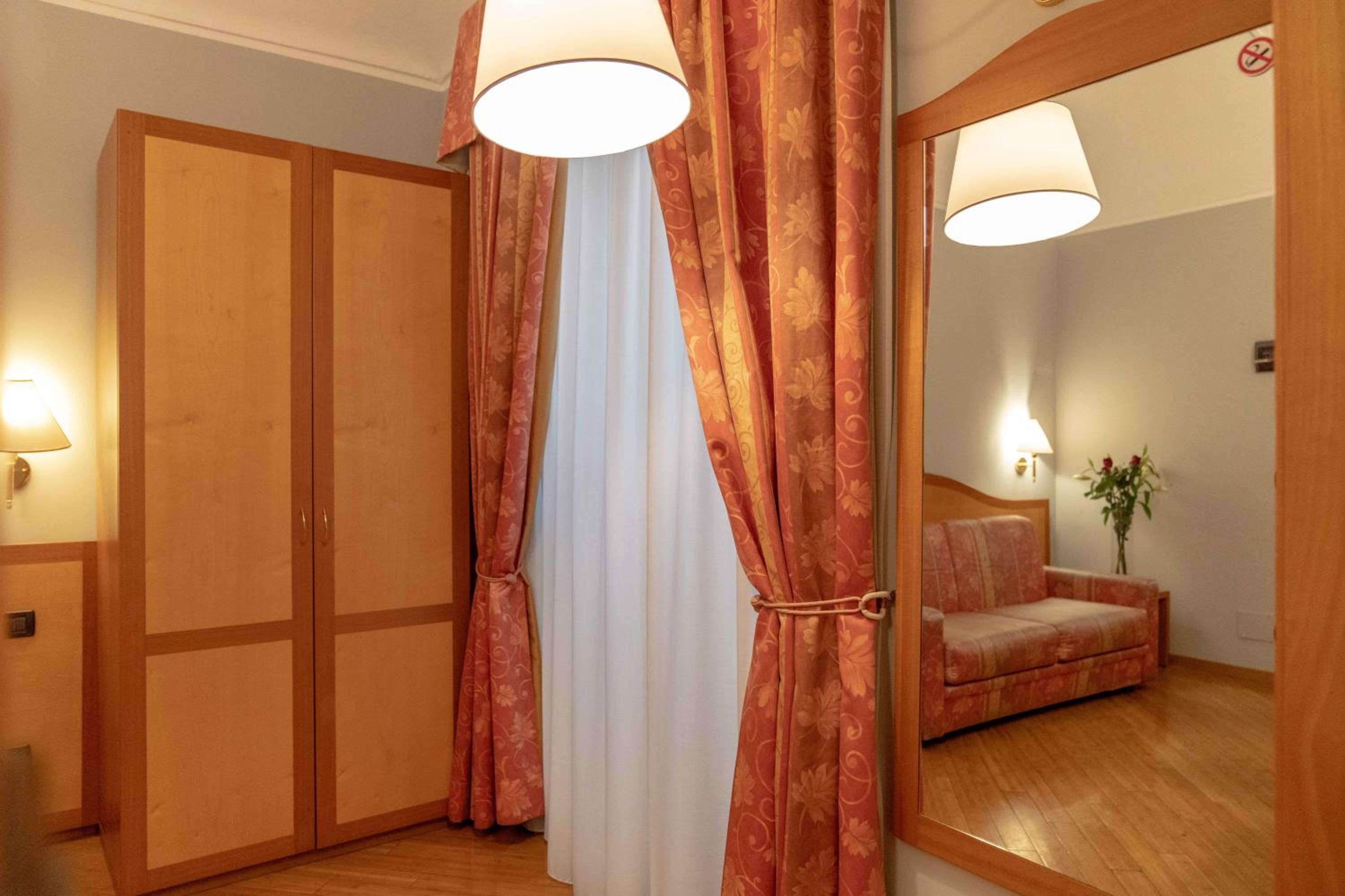 Triple Room - Photo 5