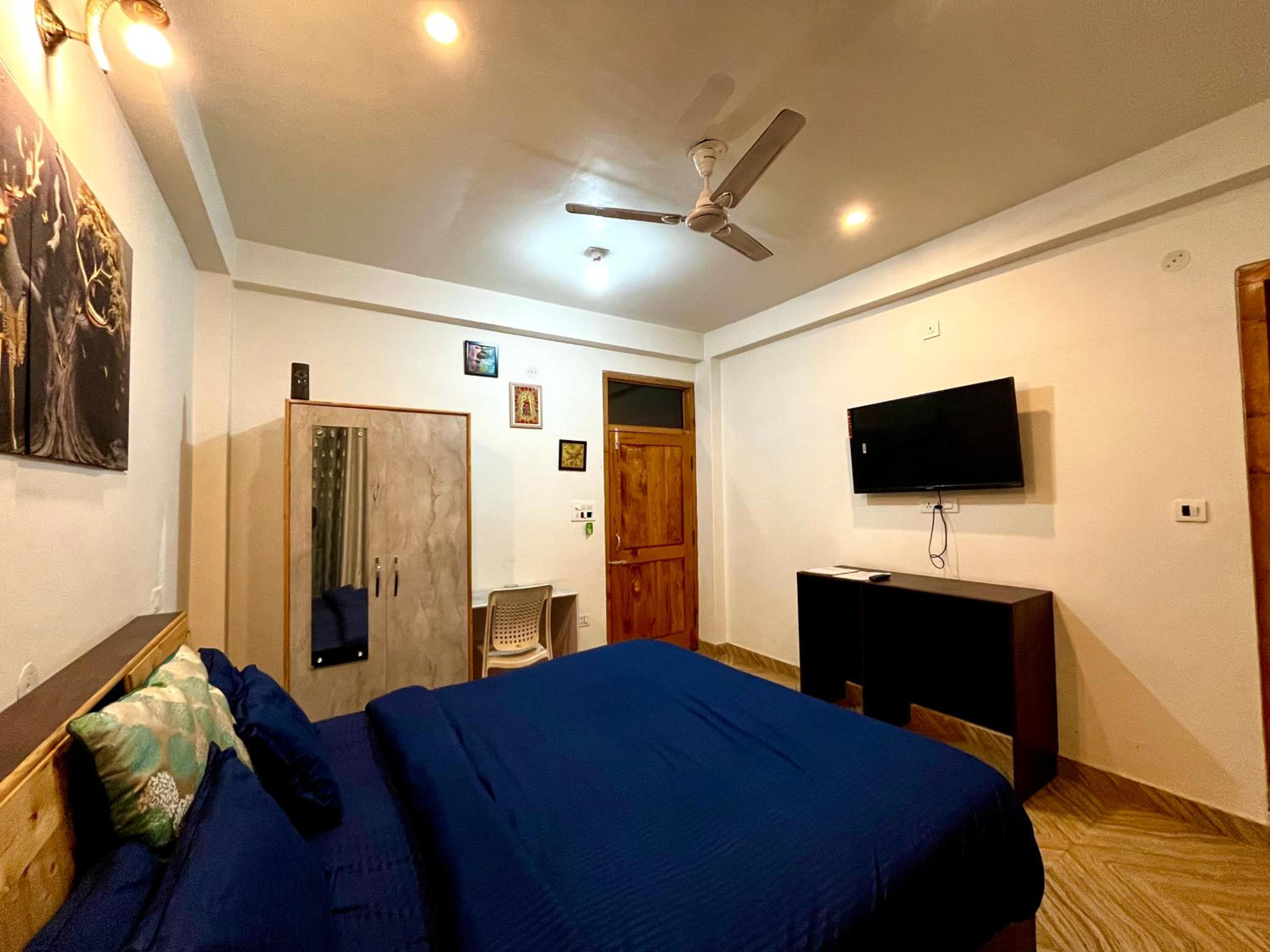 King Room with Balcony photo 1