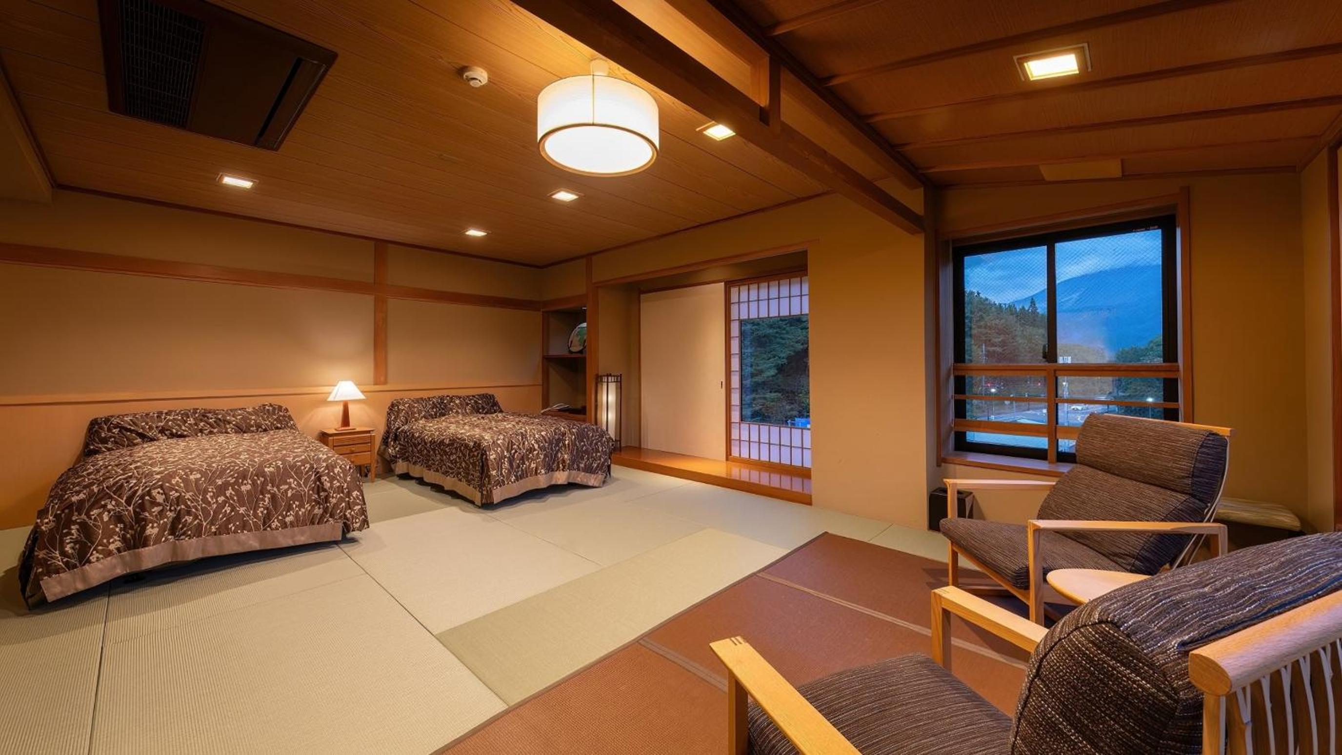 Twin Room with Tatami Area