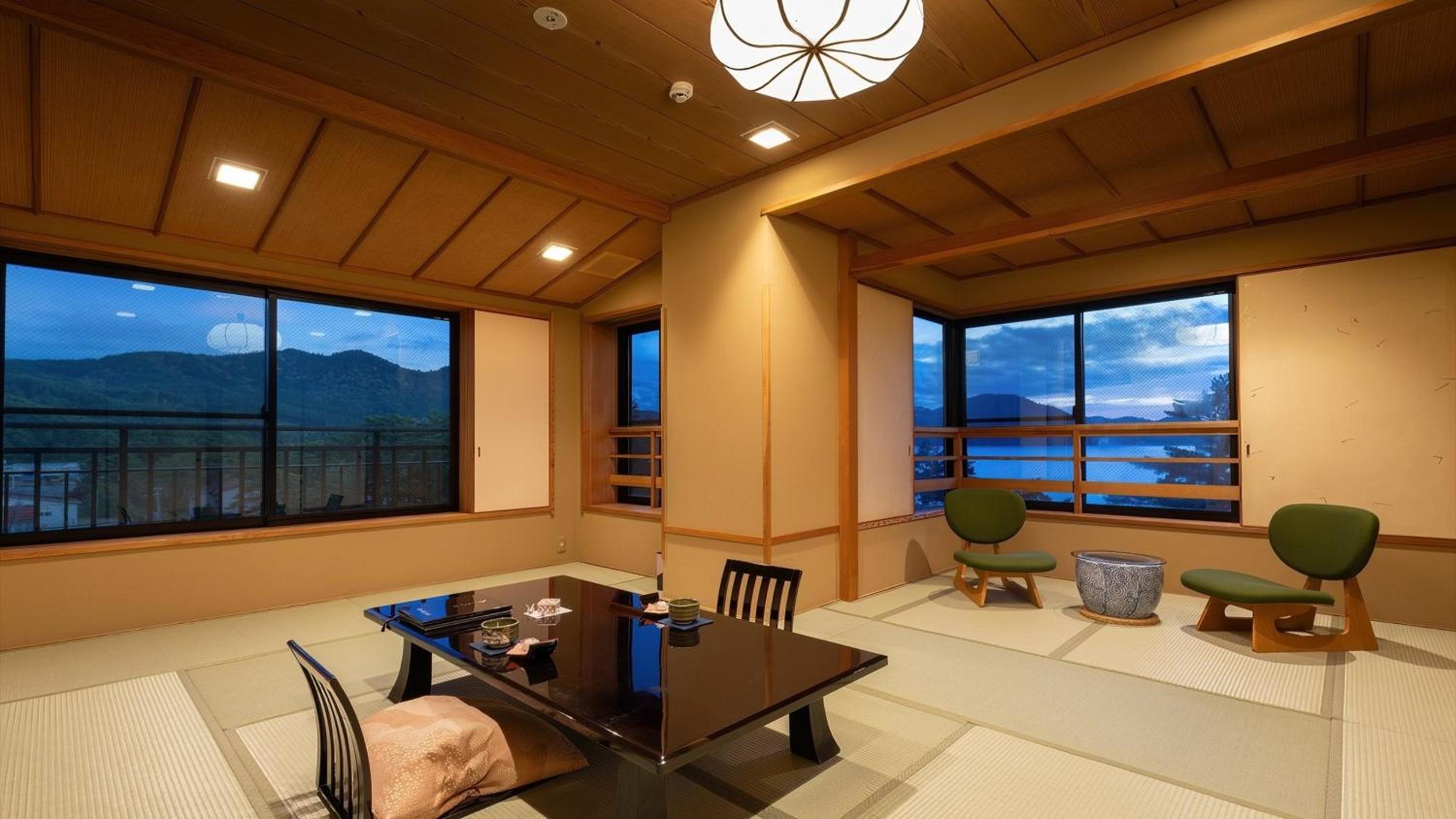 Lake Tazawa view Japanese-style room photo 2